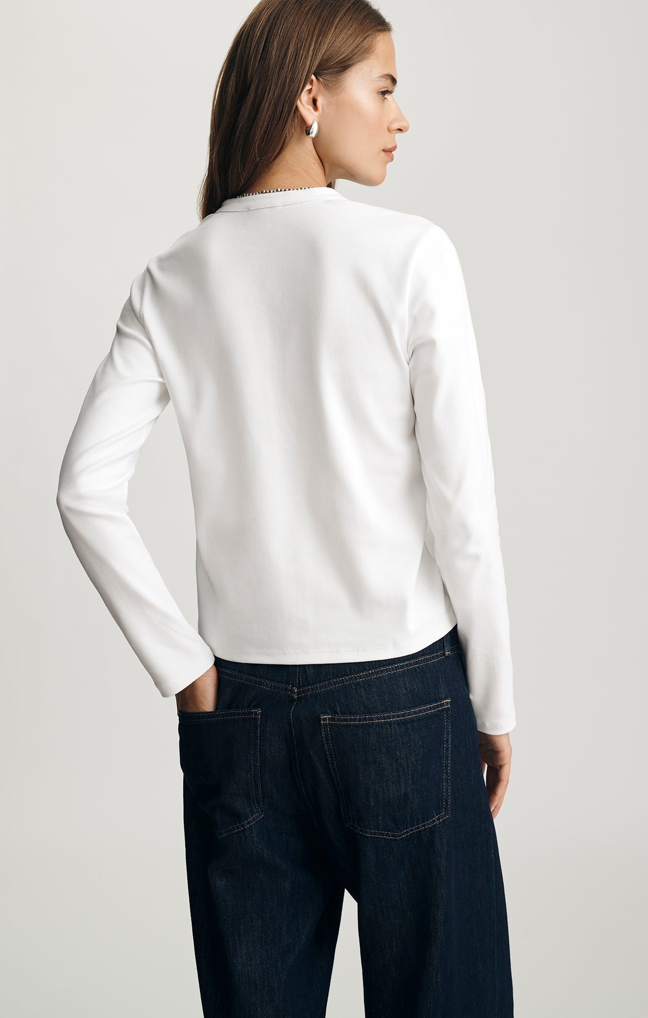 CROPPED HENLEY T-SHIRT IN WHITE