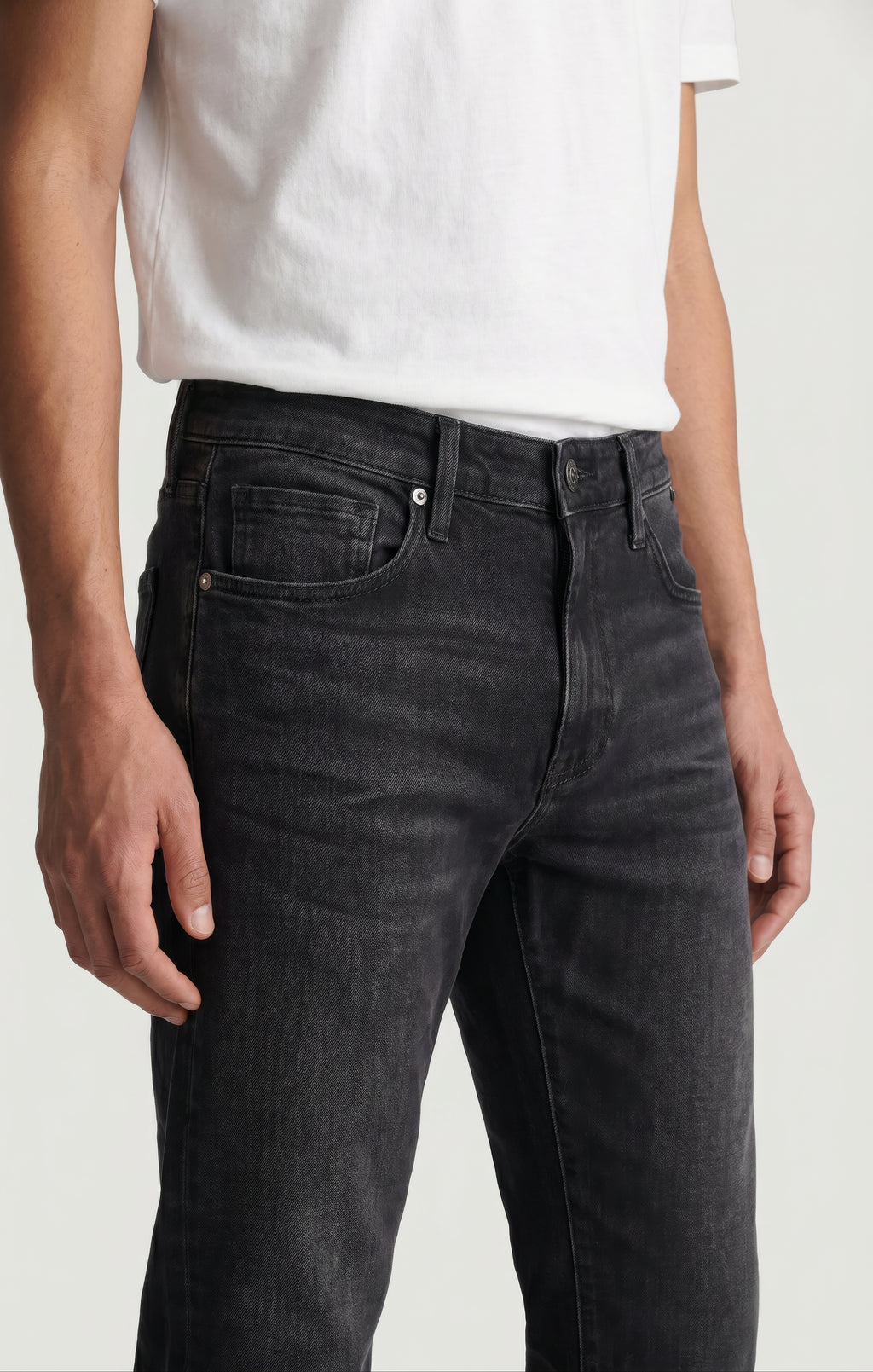 JAKE SLIM LEG IN DARK GREY ATHLETIC - Mavi Jeans