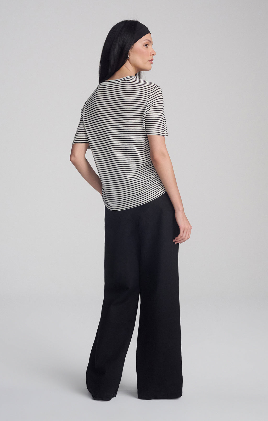 SHORT SLEEVE CREW NECK SHIRT IN BLACK STRIPE - Mavi Jeans