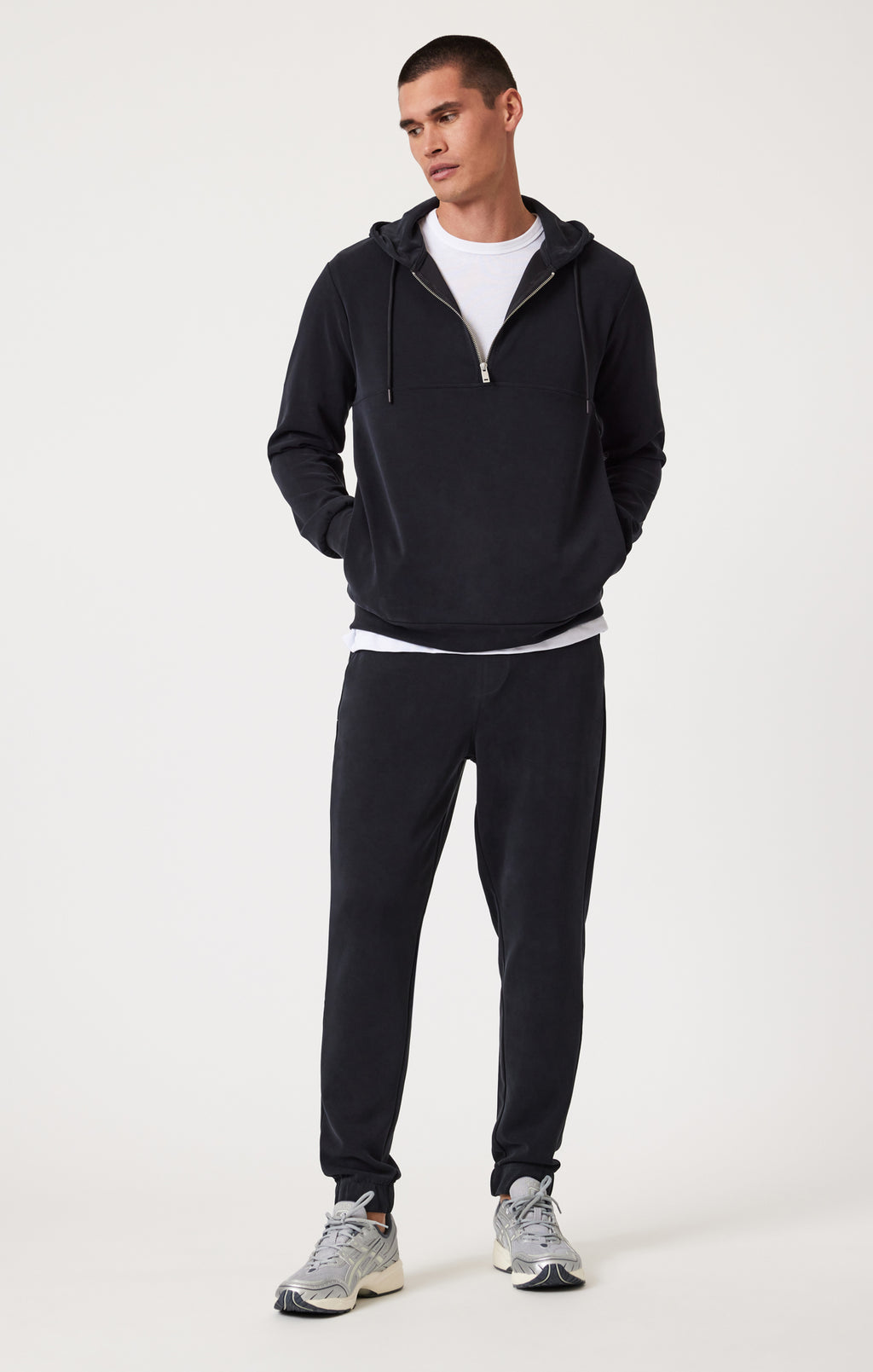 SWEATPANTS IN JET BLACK - Mavi Jeans
