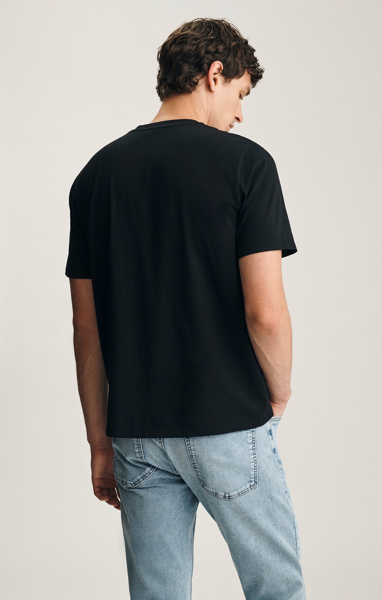 CREW NECK T-SHIRT IN BLACK - Mavi Jeans