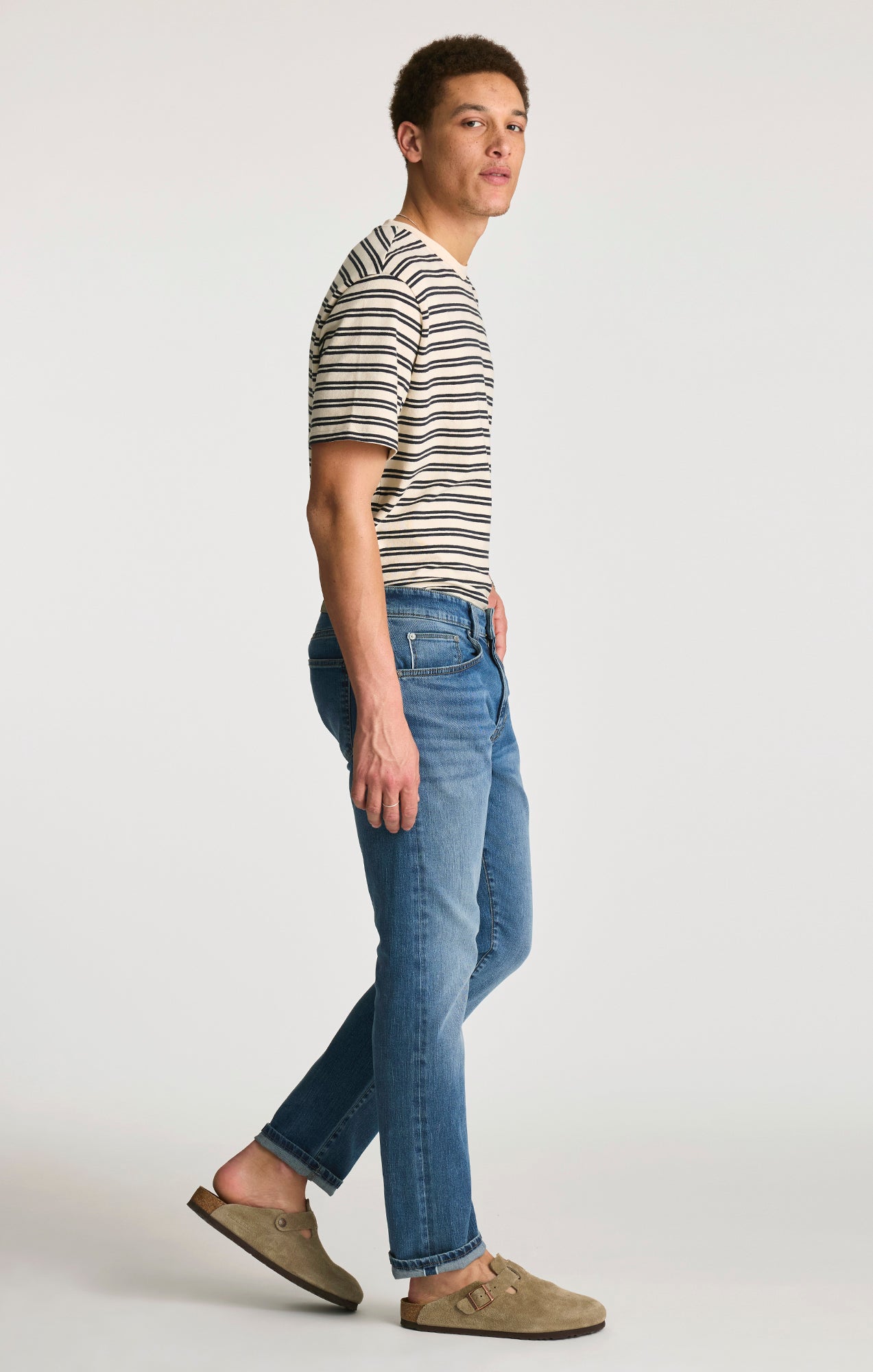 MARCUS SLIM STRAIGHT LEG IN MID VINTAGE SELVEDGE
