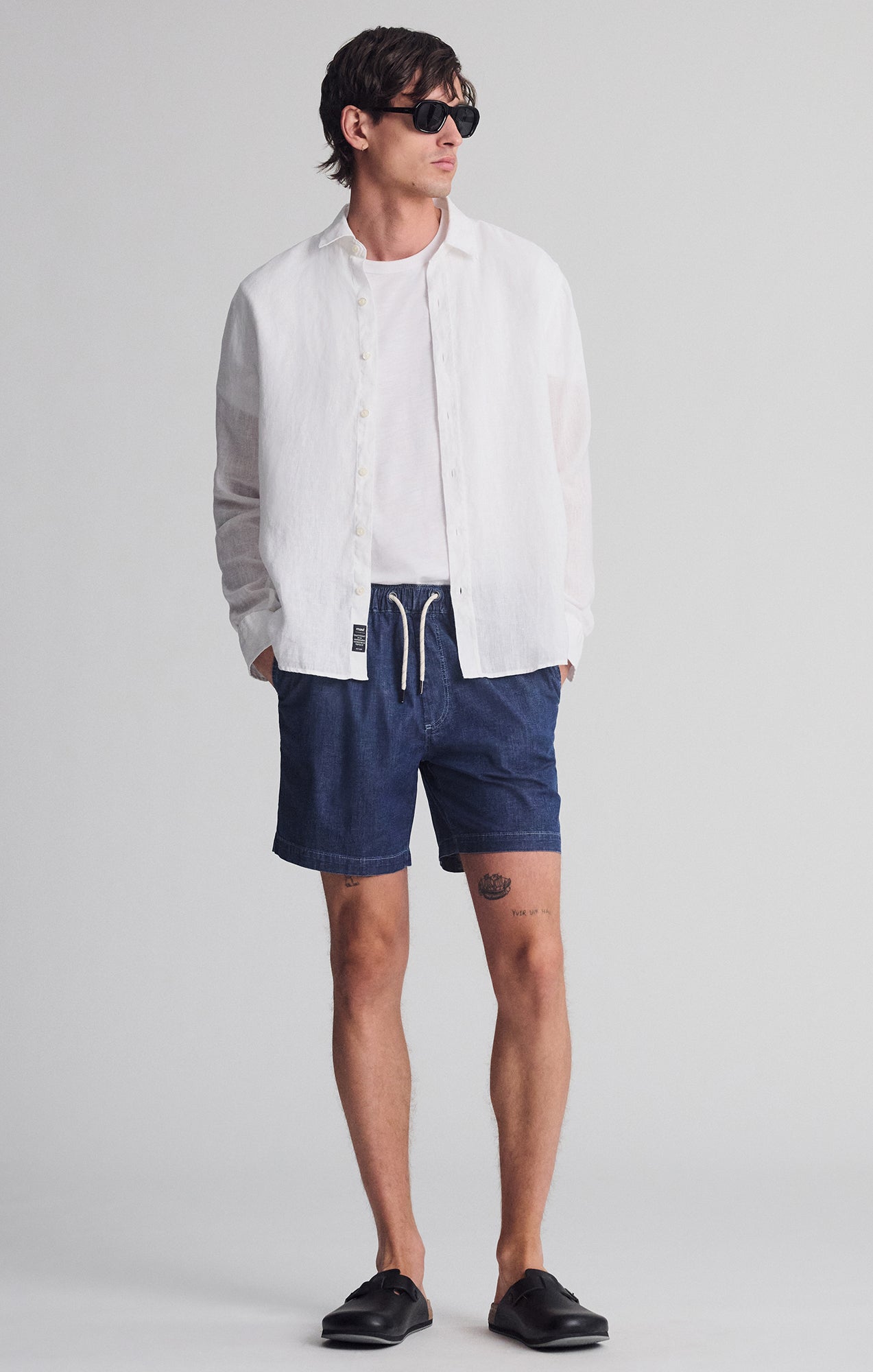 CLINT JOGGER SHORTS IN NAVY CHAMBRAY - Mavi Jeans