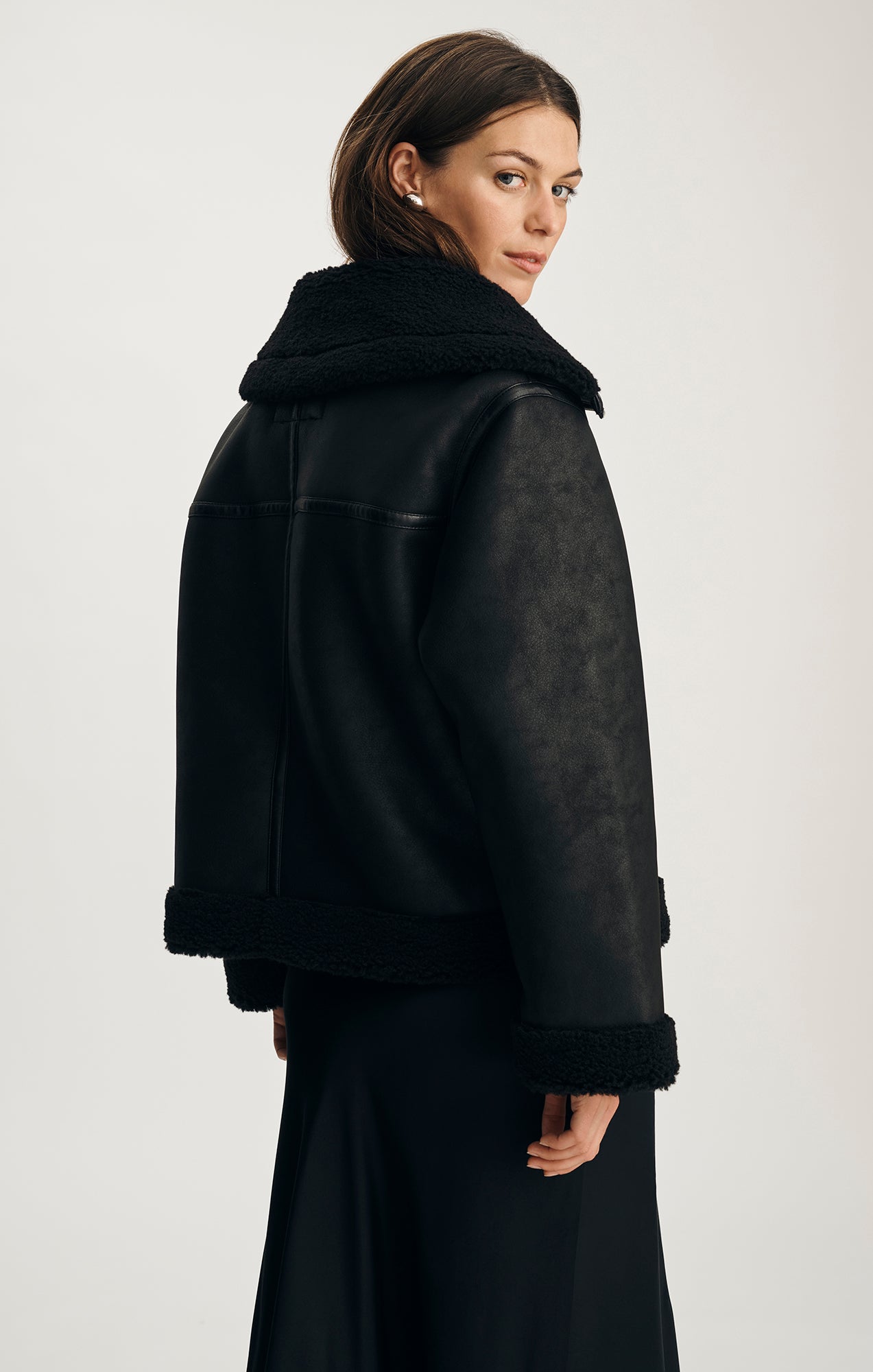 AVIATOR JACKET IN BLACK
