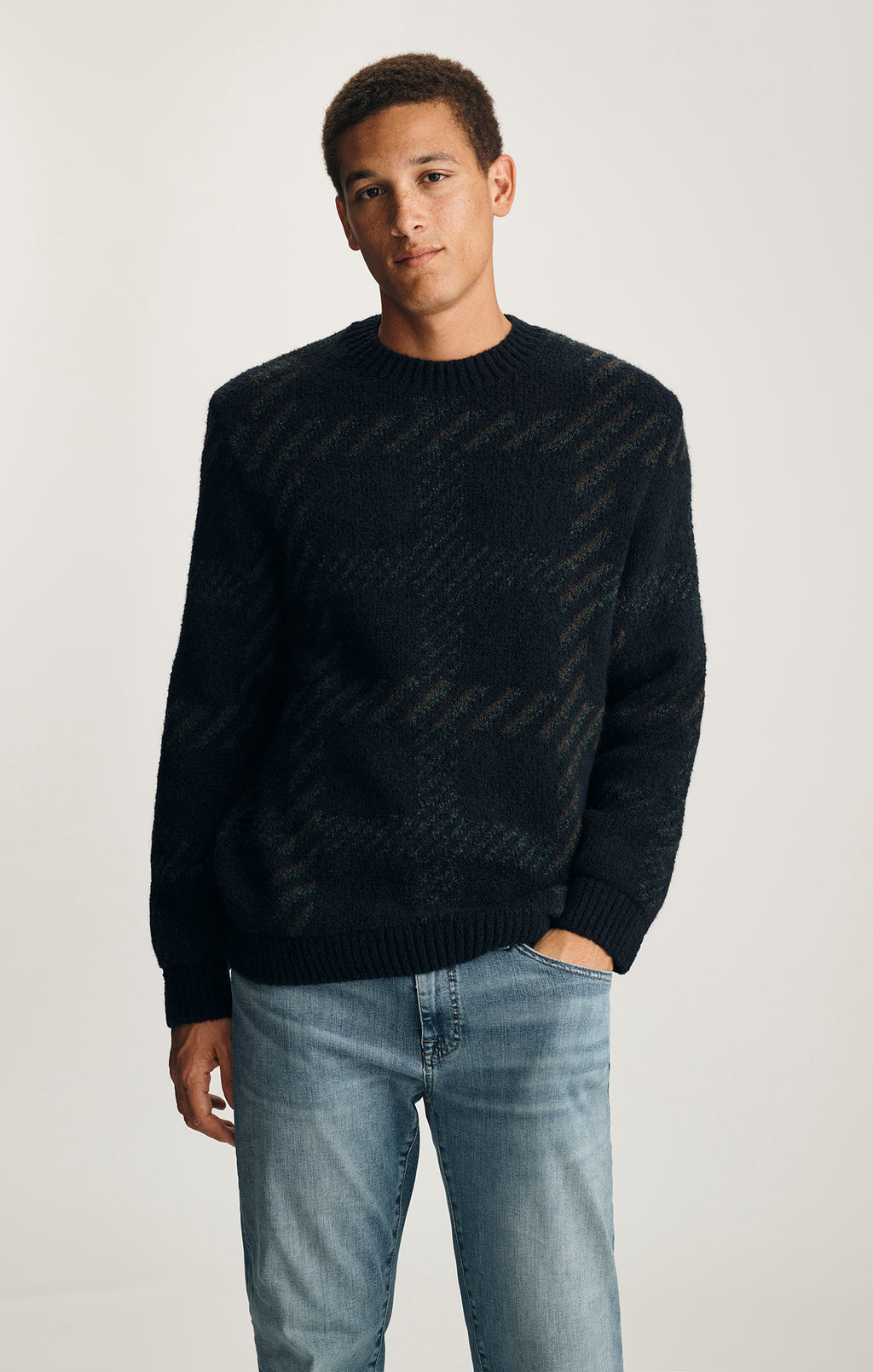 JACQUARD SWEATER IN BLACK IRIS