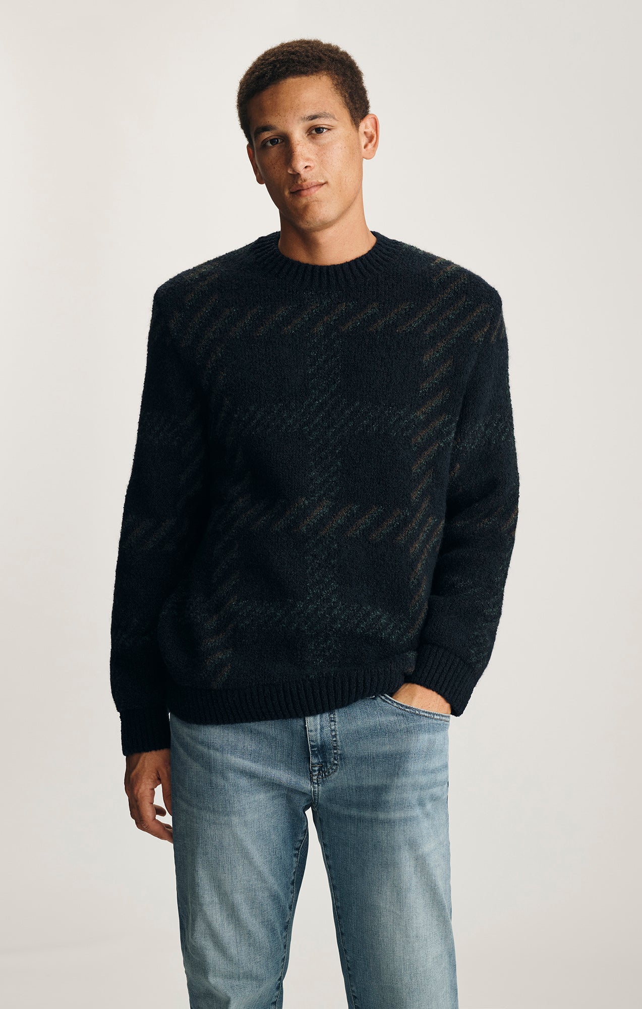 JACQUARD SWEATER IN BLACK IRIS