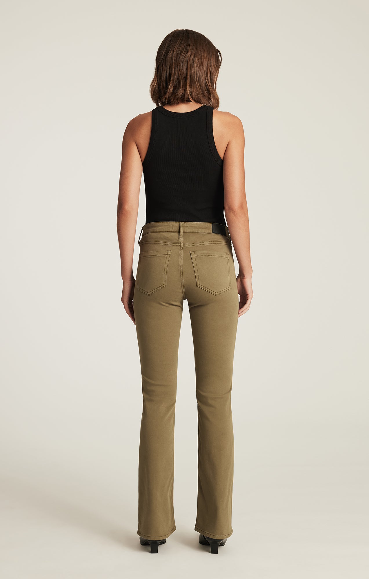 VICKY PATCH POCKET BOOTCUT IN DARK OLIVE SATEEN - Mavi Jeans