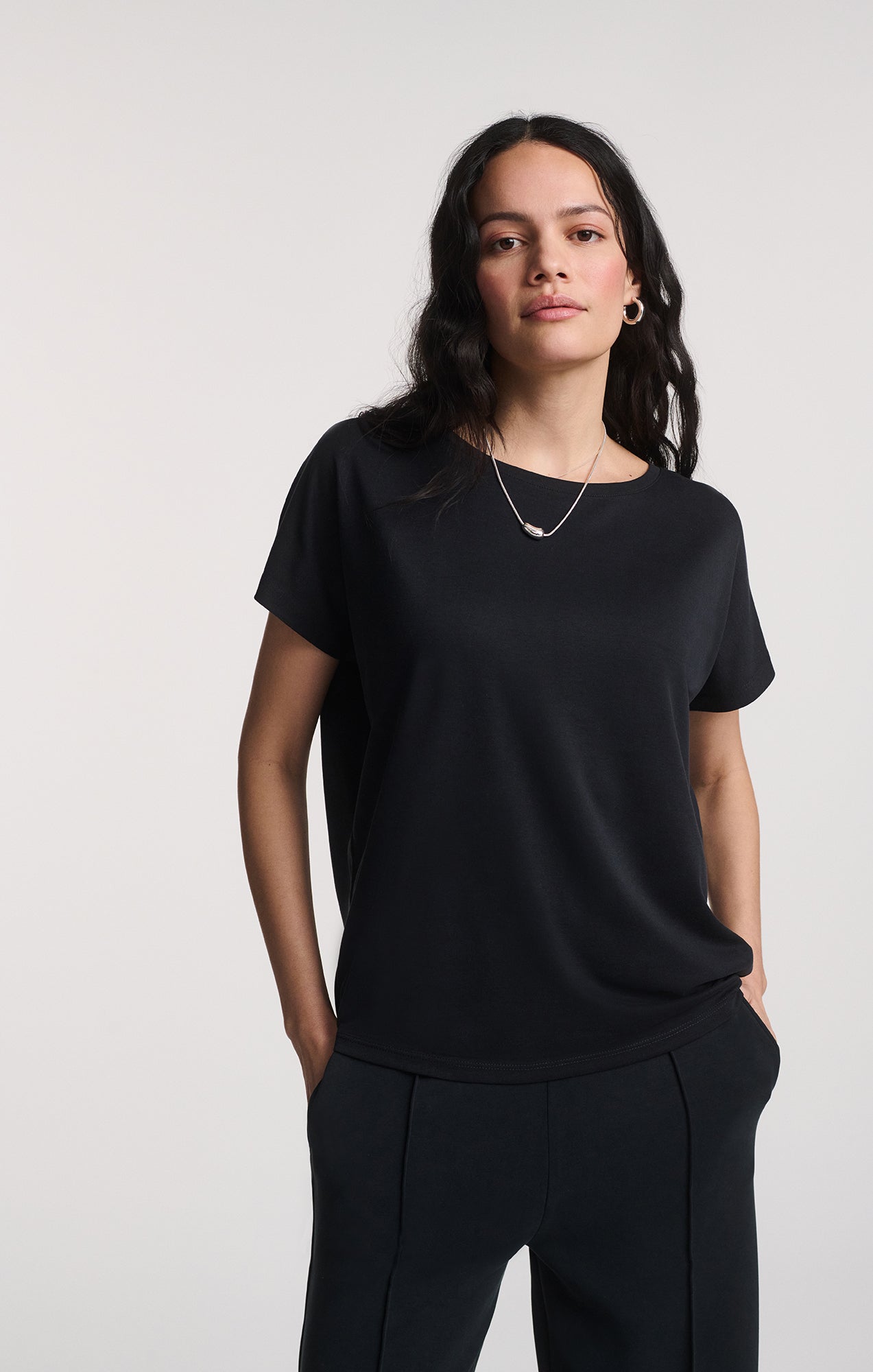 Mavi Women's Luxe Touch TENCEL™ Boat Neck T-Shirt In Black – Mavi