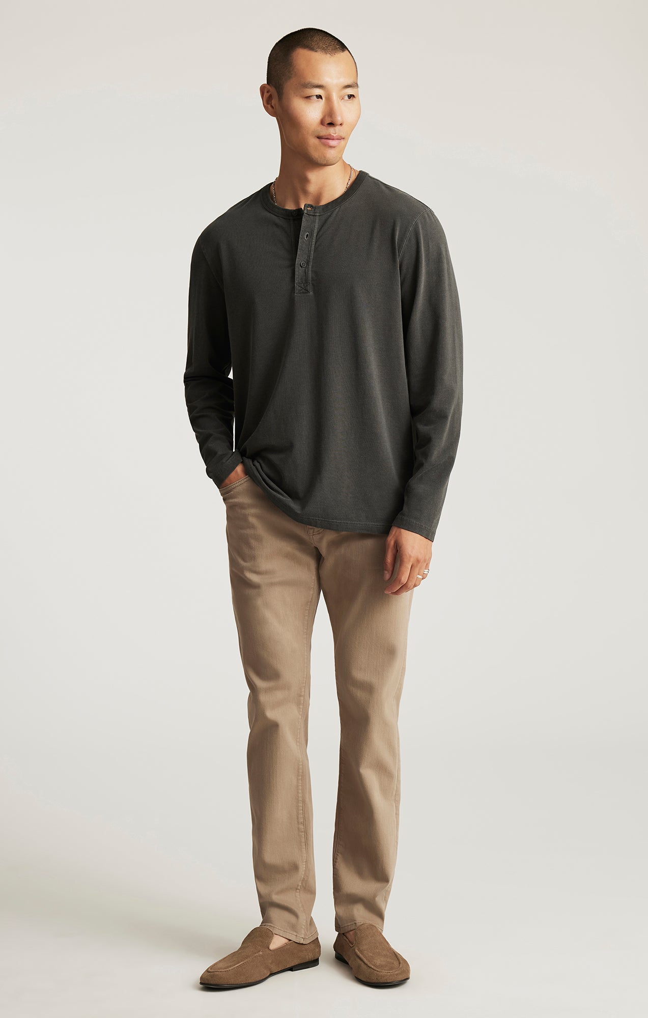 LONG SLEEVE HENLEY T-SHIRT IN PIRATE BLACK - Mavi Jeans
