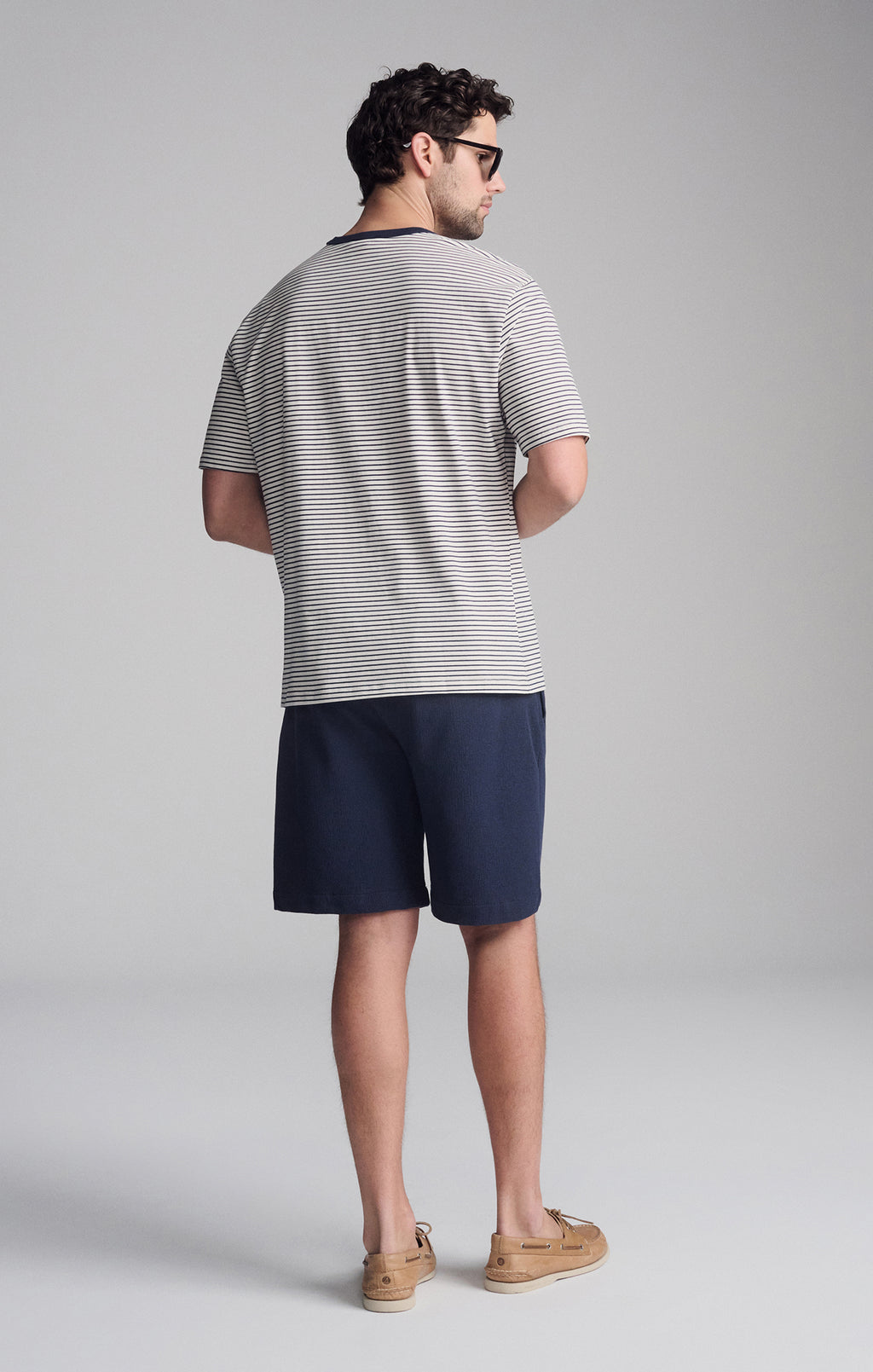 STRIPED SHORT SLEEVE CREW NECK T-SHIRT IN BLACK IRIS - Mavi Jeans