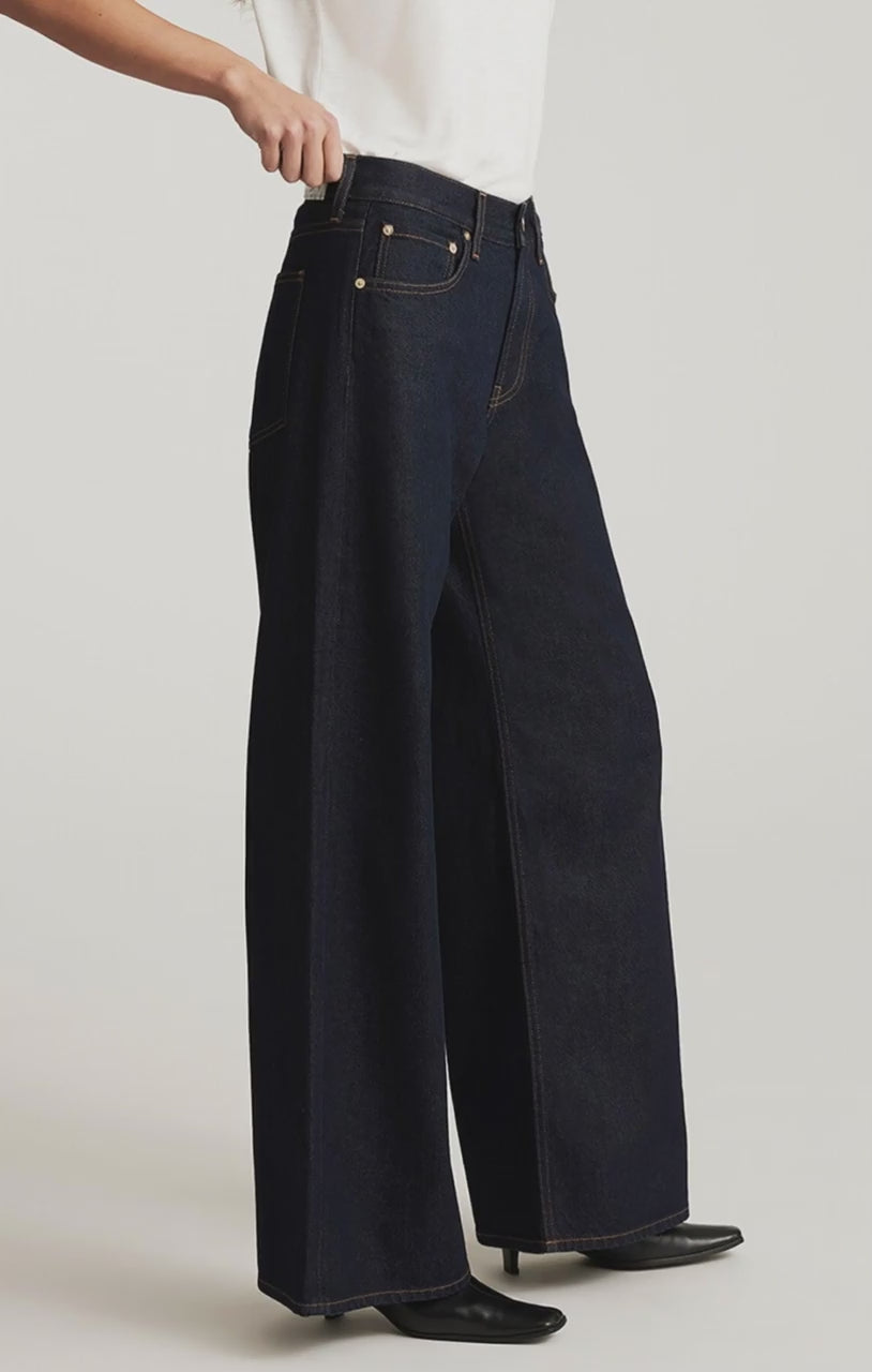 Sandy Jeans 360° video