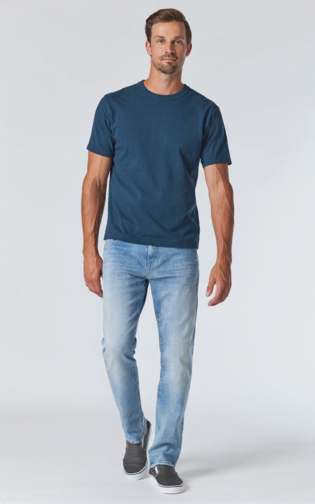 ZACH STRAIGHT LEG IN LIGHT FOGGY FEATHER BLUE - Mavi Jeans