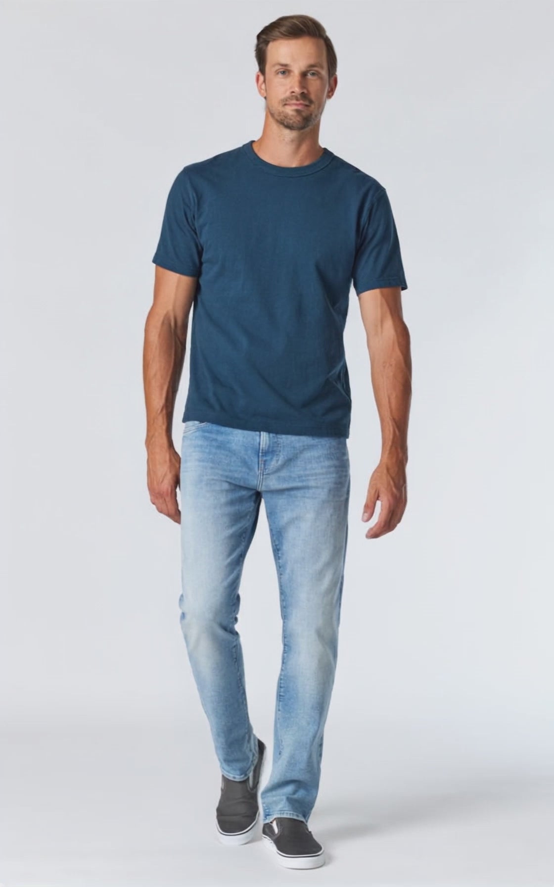 ZACH STRAIGHT LEG IN LIGHT FOGGY FEATHER BLUE - Mavi Jeans