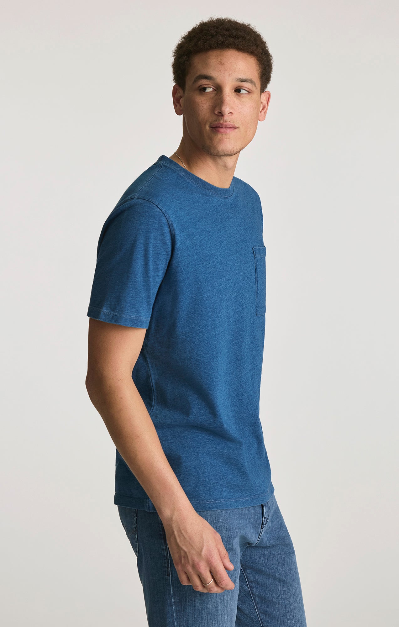 POCKET T-SHIRT IN INDIGO - Mavi Jeans