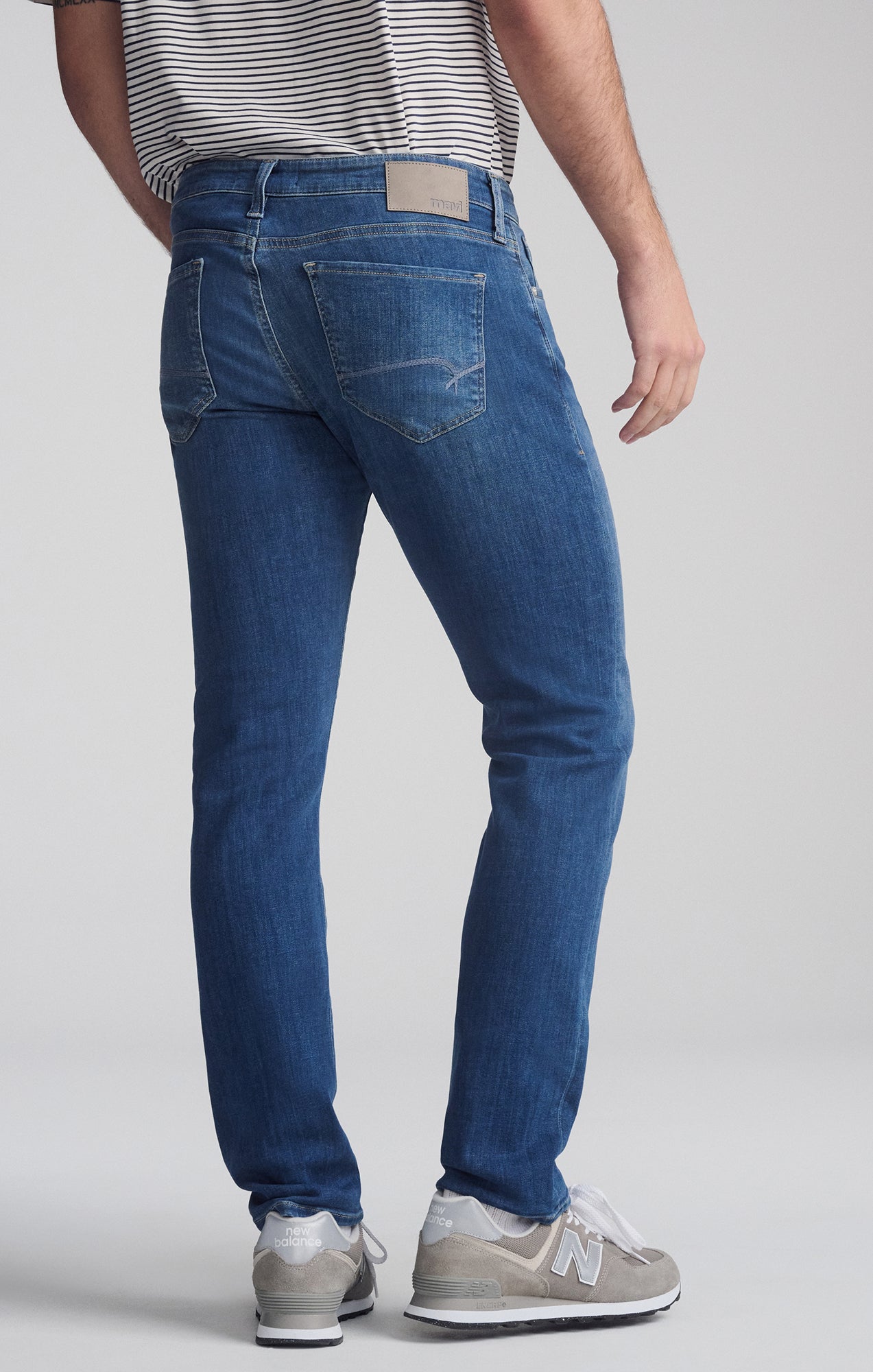 JAKE SLIM LEG IN MID FOGGY FEATHER BLUE - Mavi Jeans