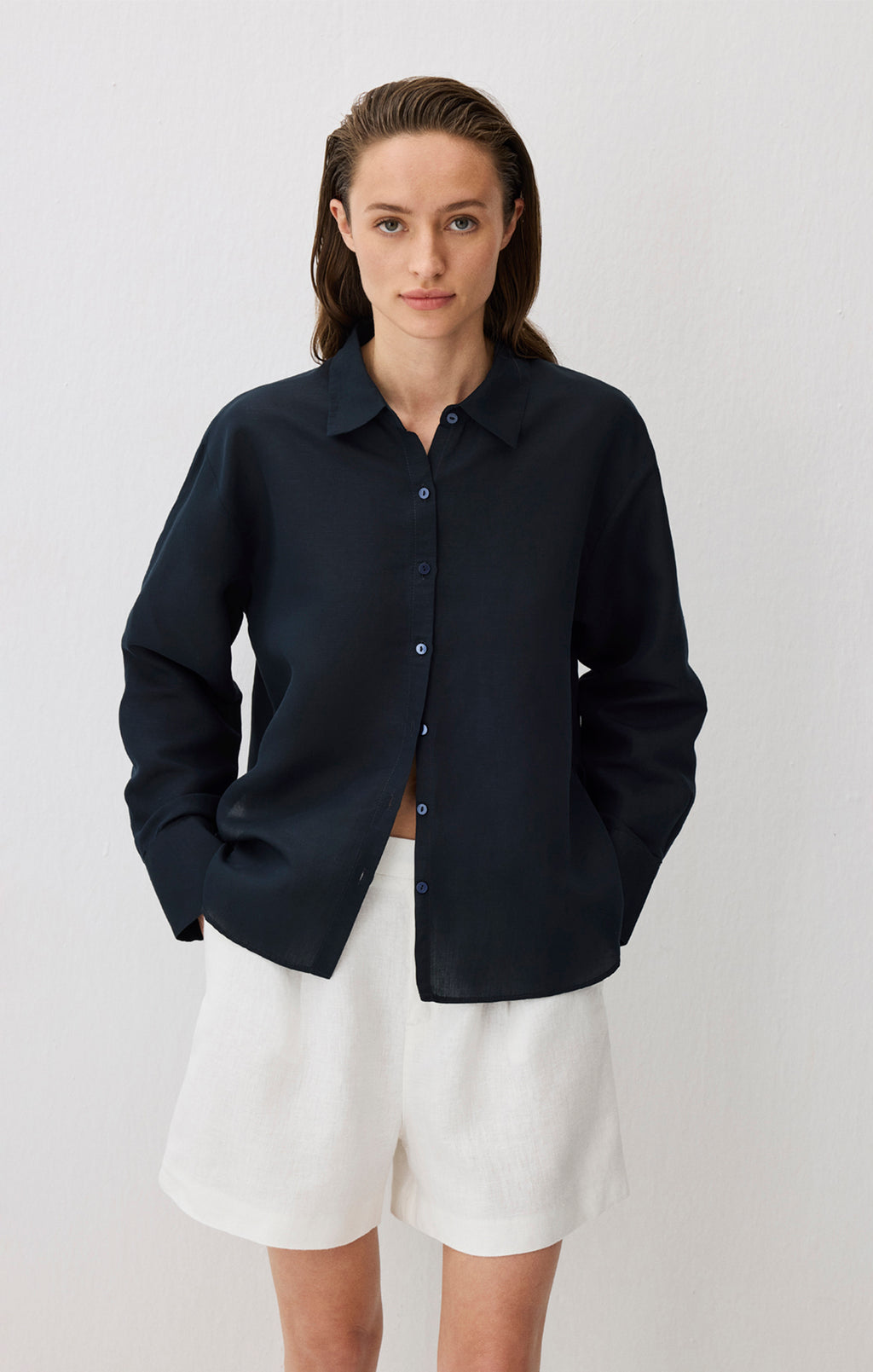 LONG SLEEVE TENCEL™ SHIRT IN BLACK IRIS - Mavi Jeans