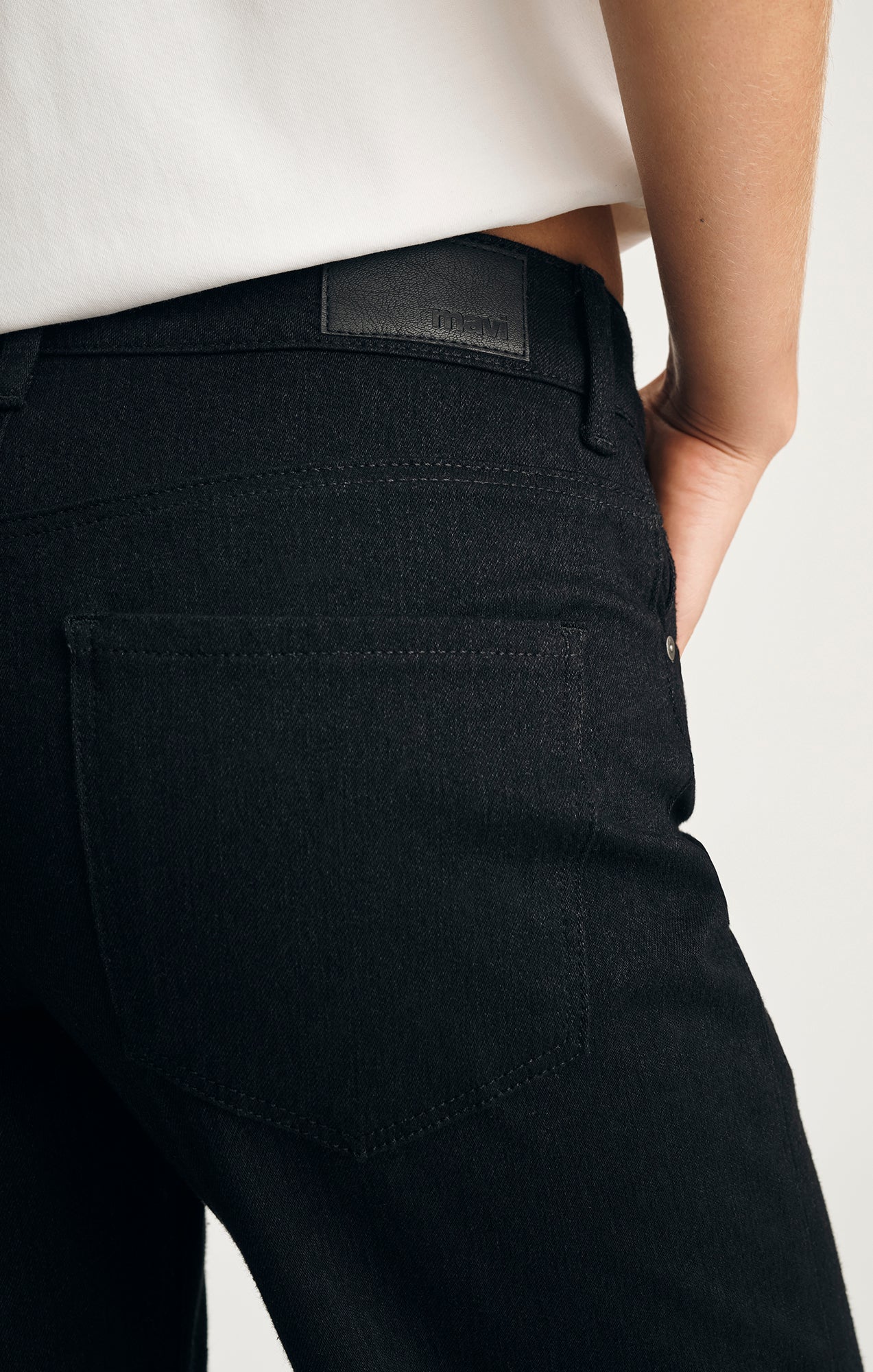 SABRINA WIDE LEG IN BLACK MOVE