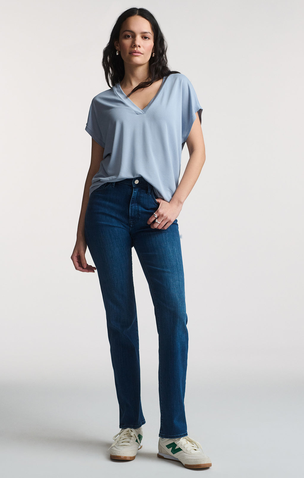 LUXE TOUCH TENCEL™ V-NECK SHIRT IN ZEN BLUE - Mavi Jeans