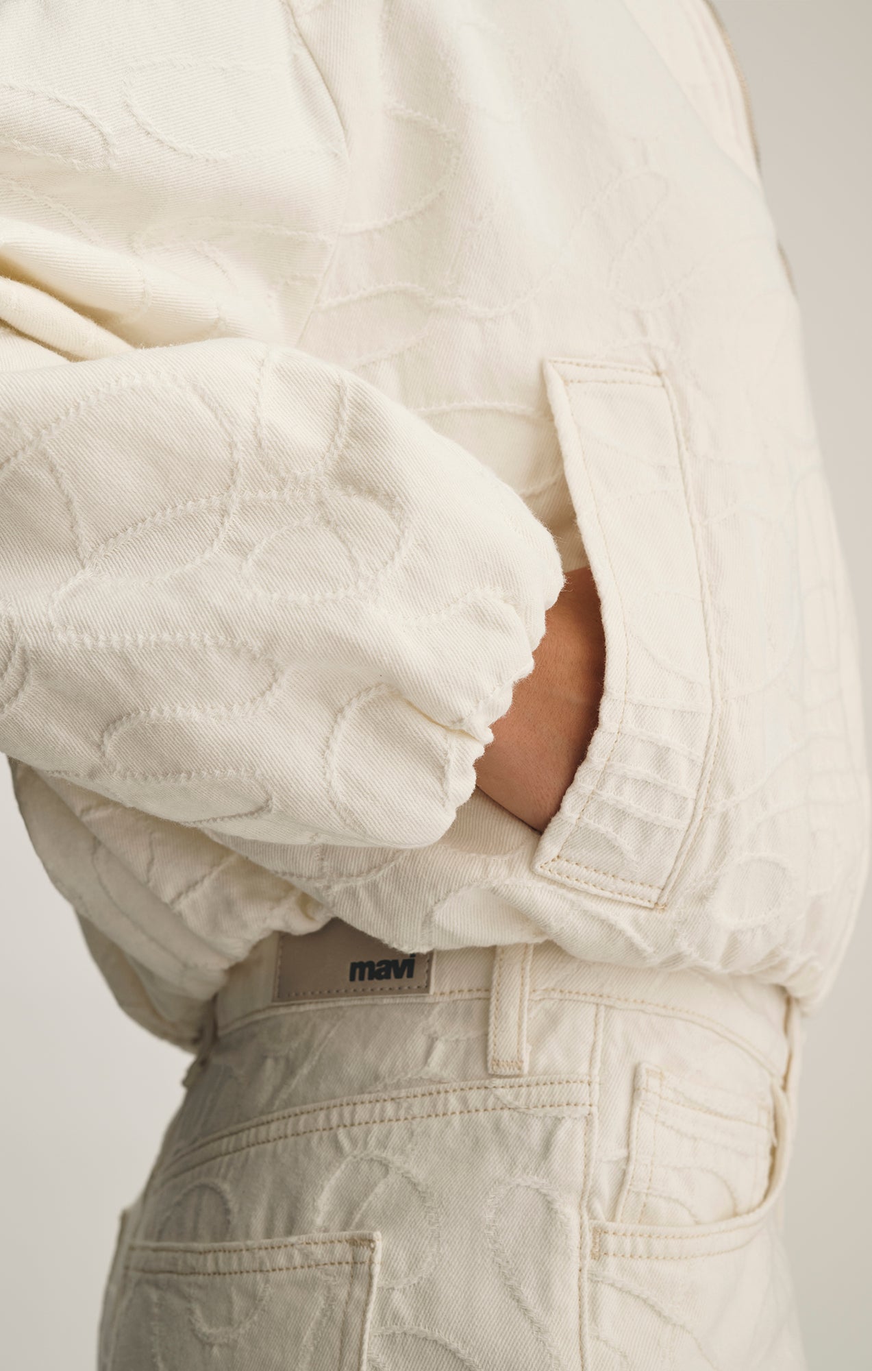 NICOLETTE BOMBER JACKET IN BEIGE DENIM - Mavi Jeans