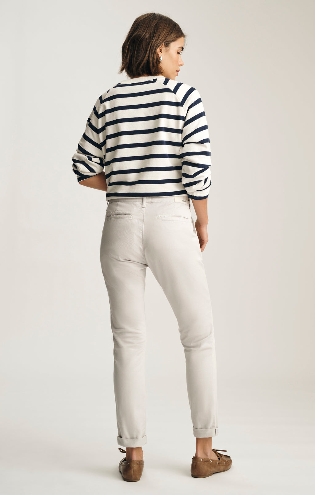KATHLEEN SLIM CHINO IN PEARLY RIVER TWILL - Mavi Jeans