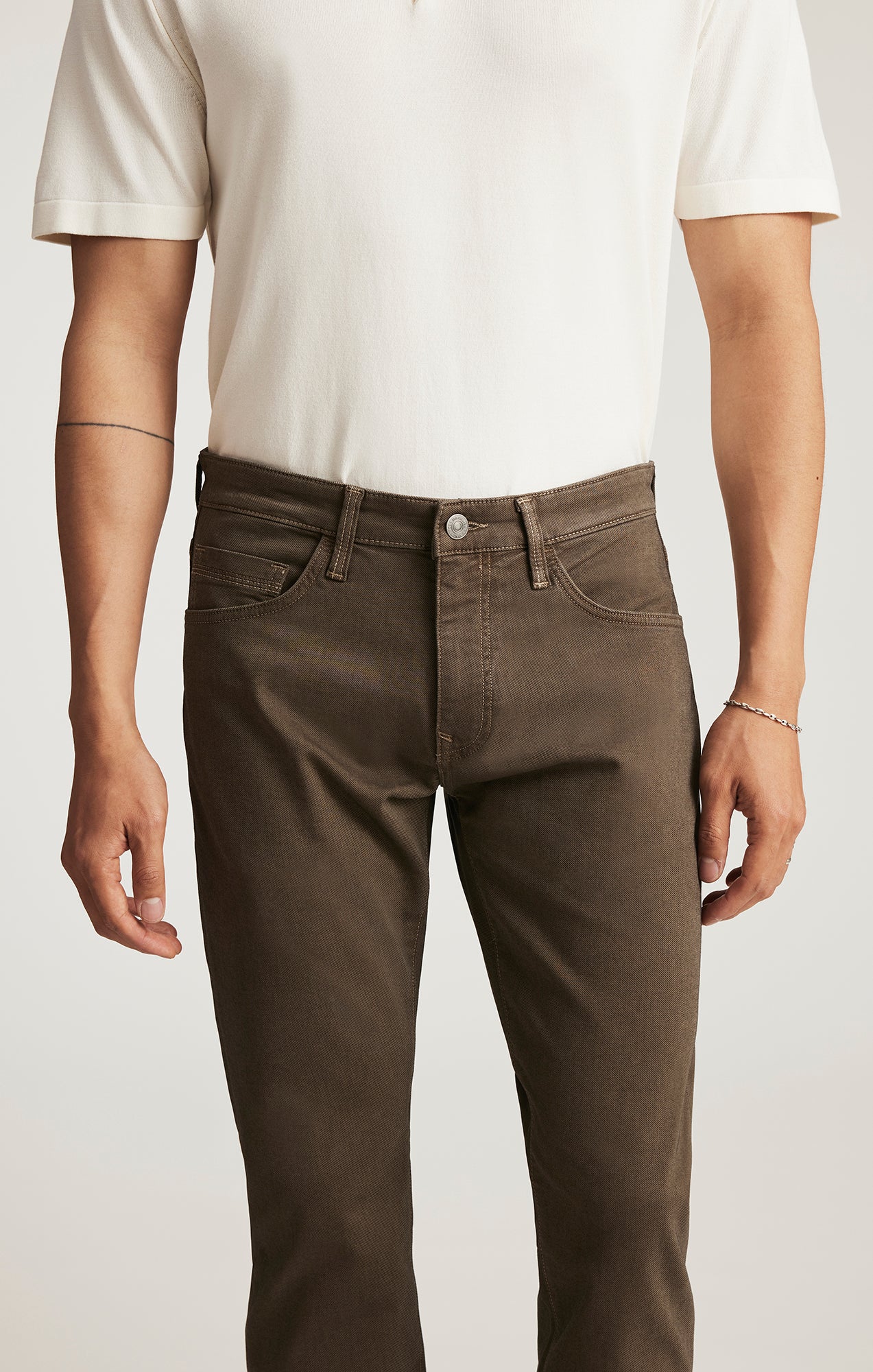 MARCUS SLIM STRAIGHT LEG IN BROWN ATHLETIC - Mavi Jeans