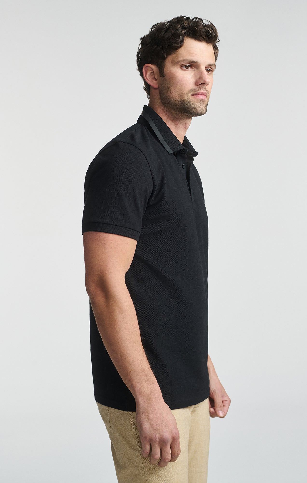 CONTRAST COLLAR POLO SHIRT IN BLACK - Mavi Jeans