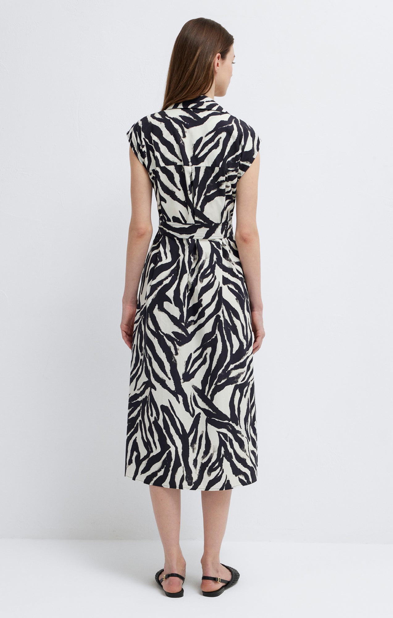 LINEN TIE-WAIST MIDI SHIRTDRESS IN BATIC ZEBRA PRINT