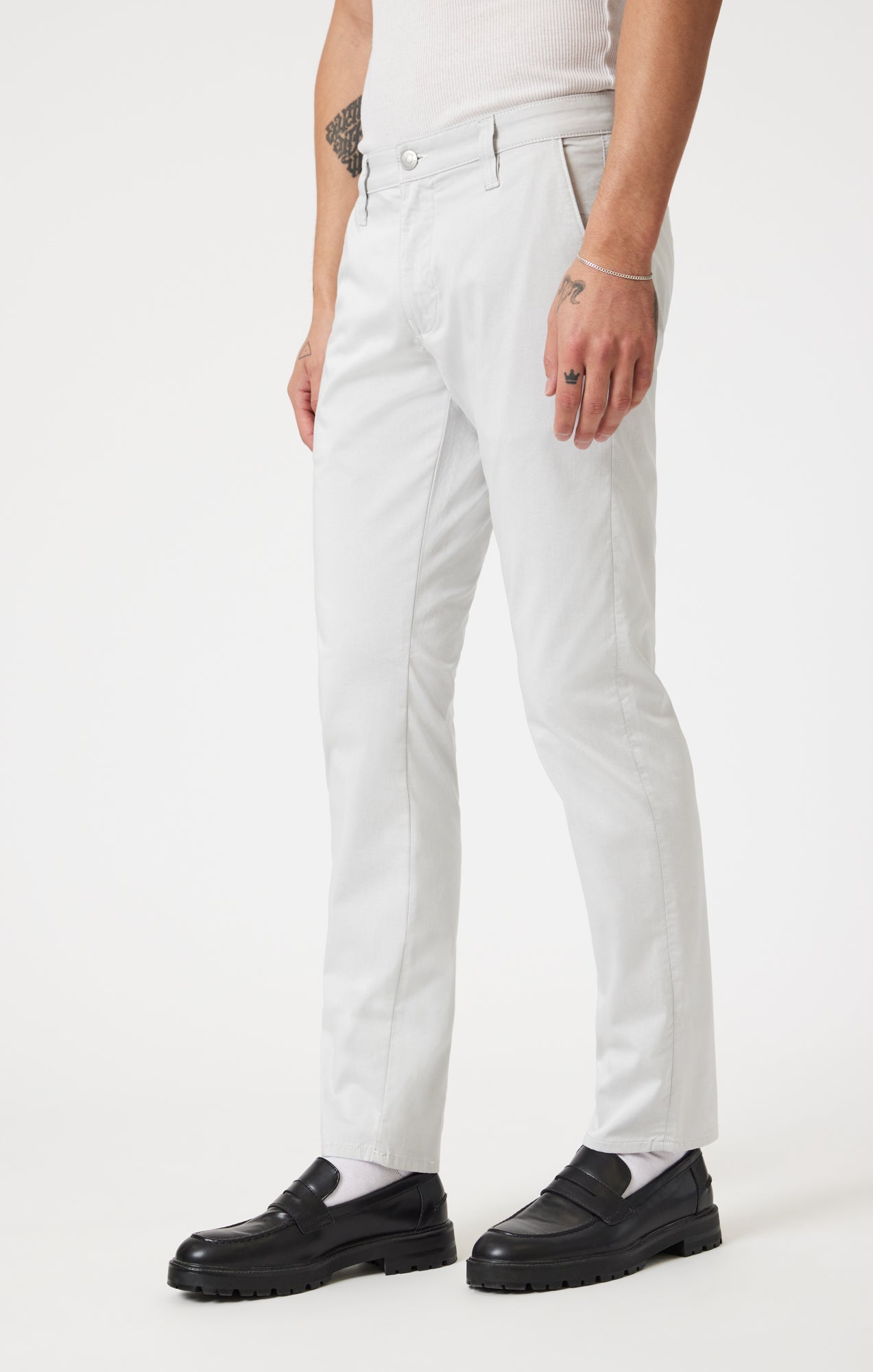 MILTON SLIM STRAIGHT CHINO PANTS IN STONE CITY SMART - Mavi Jeans