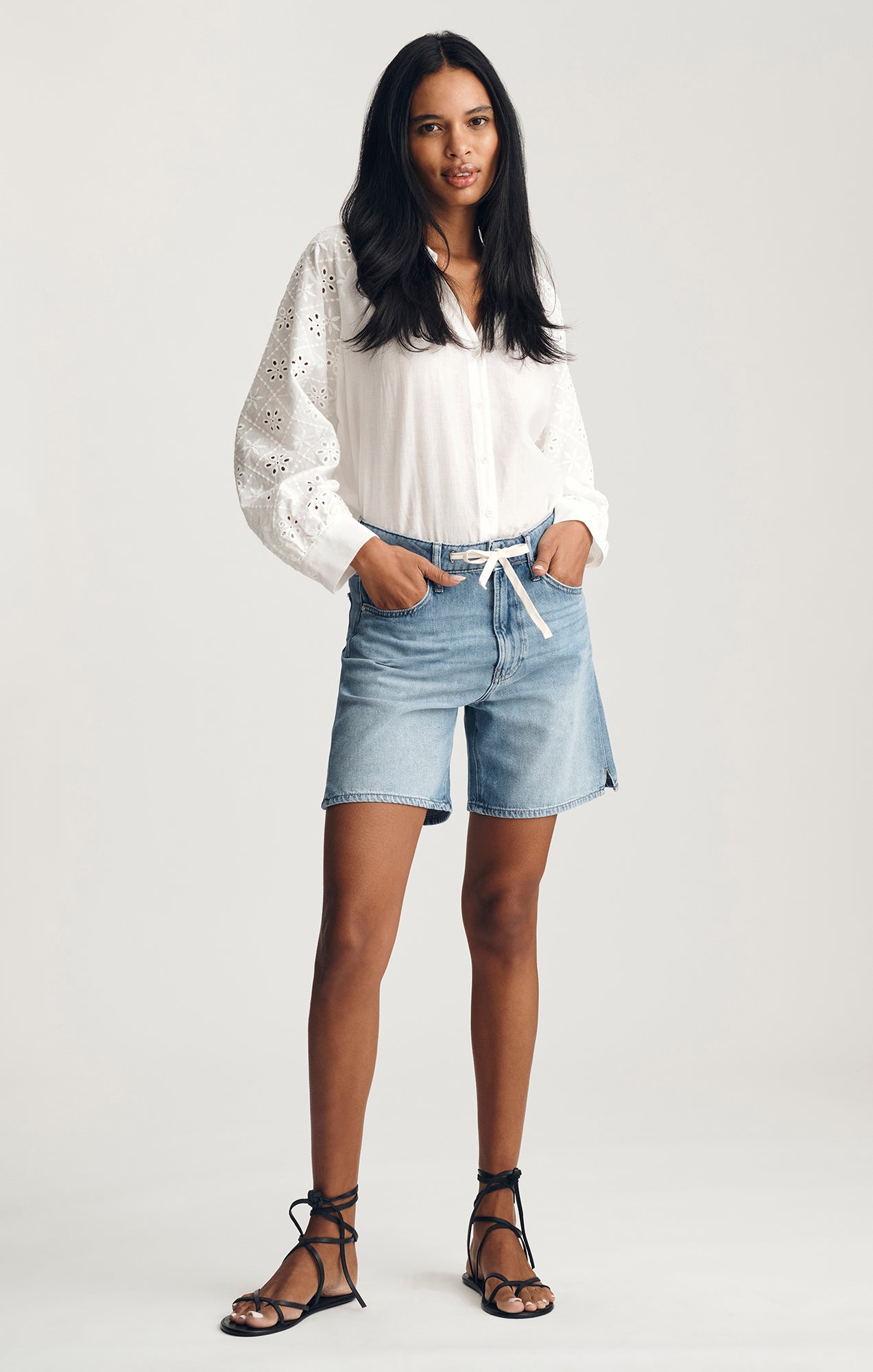 NELLA RELAXED SHORTS IN LIGHT BLUE WELL BLUE - Mavi Jeans