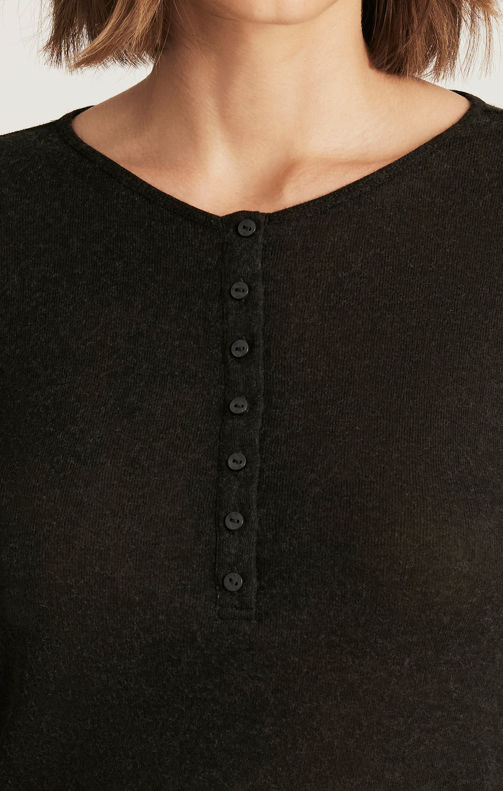 EDITION LONG SLEEVE HENLEY T-SHIRT IN BLACK - Mavi Jeans