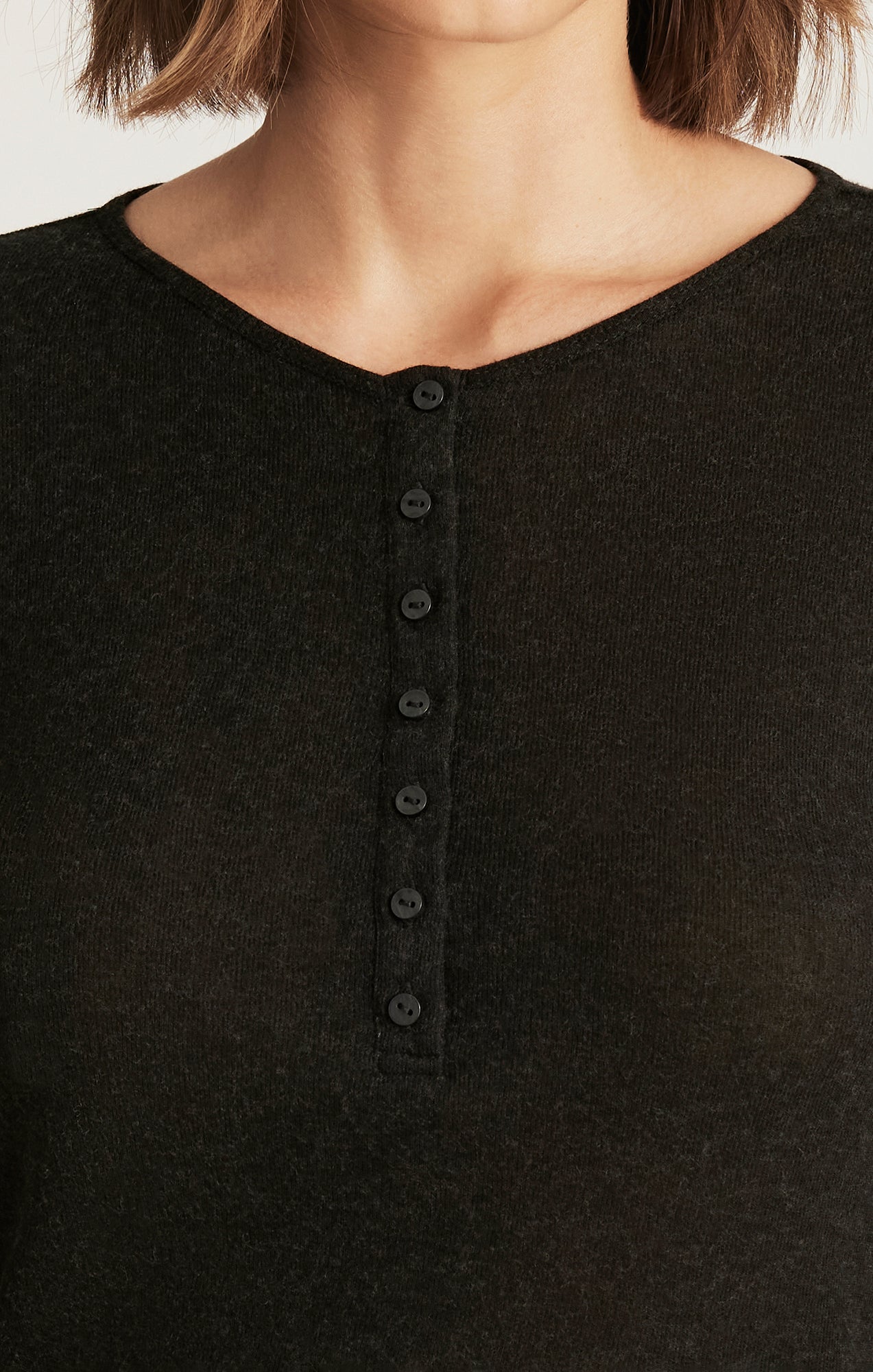 EDITION LONG SLEEVE HENLEY T-SHIRT IN BLACK - Mavi Jeans