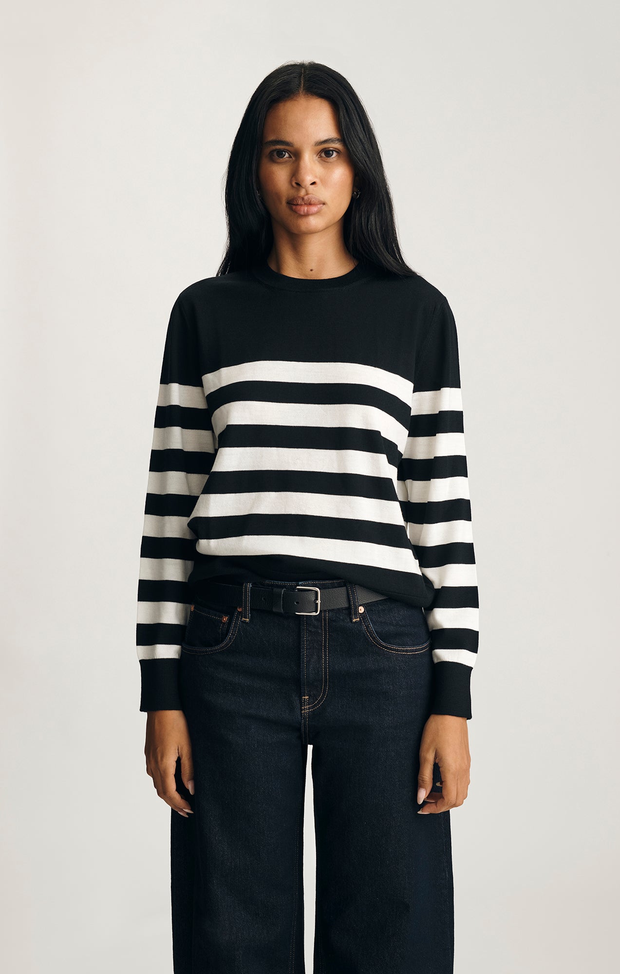 EDITION WOOL CREW NECK SWEATER IN BLACK WHITE STRIPE