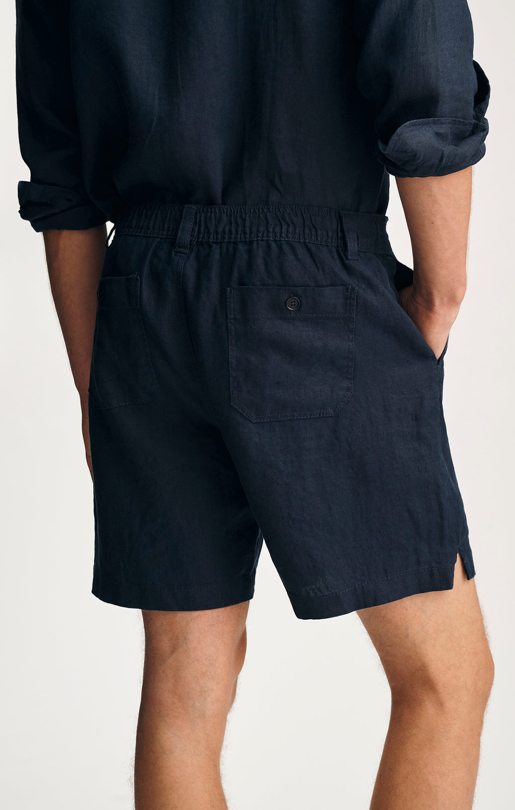 LINEN 7" INSEAM SHORTS IN BLACK IRIS - Mavi Jeans