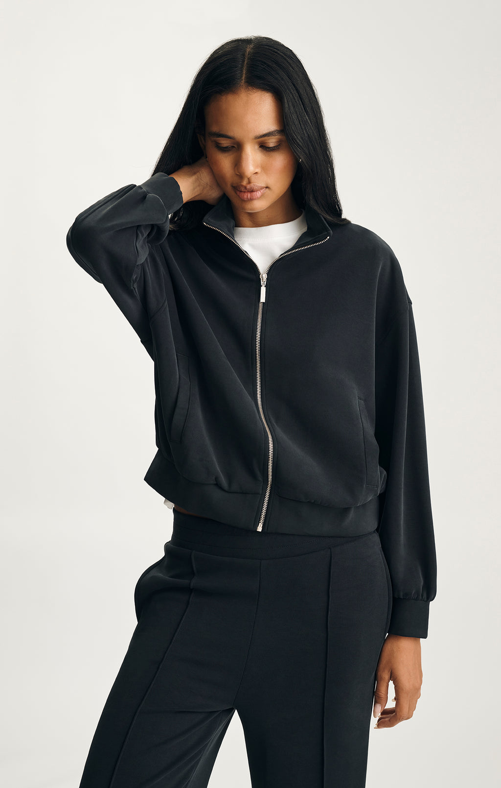 SPORTY LUXE TENCEL™ FULL ZIP SWEATSHIRT IN BLACK - Mavi Jeans
