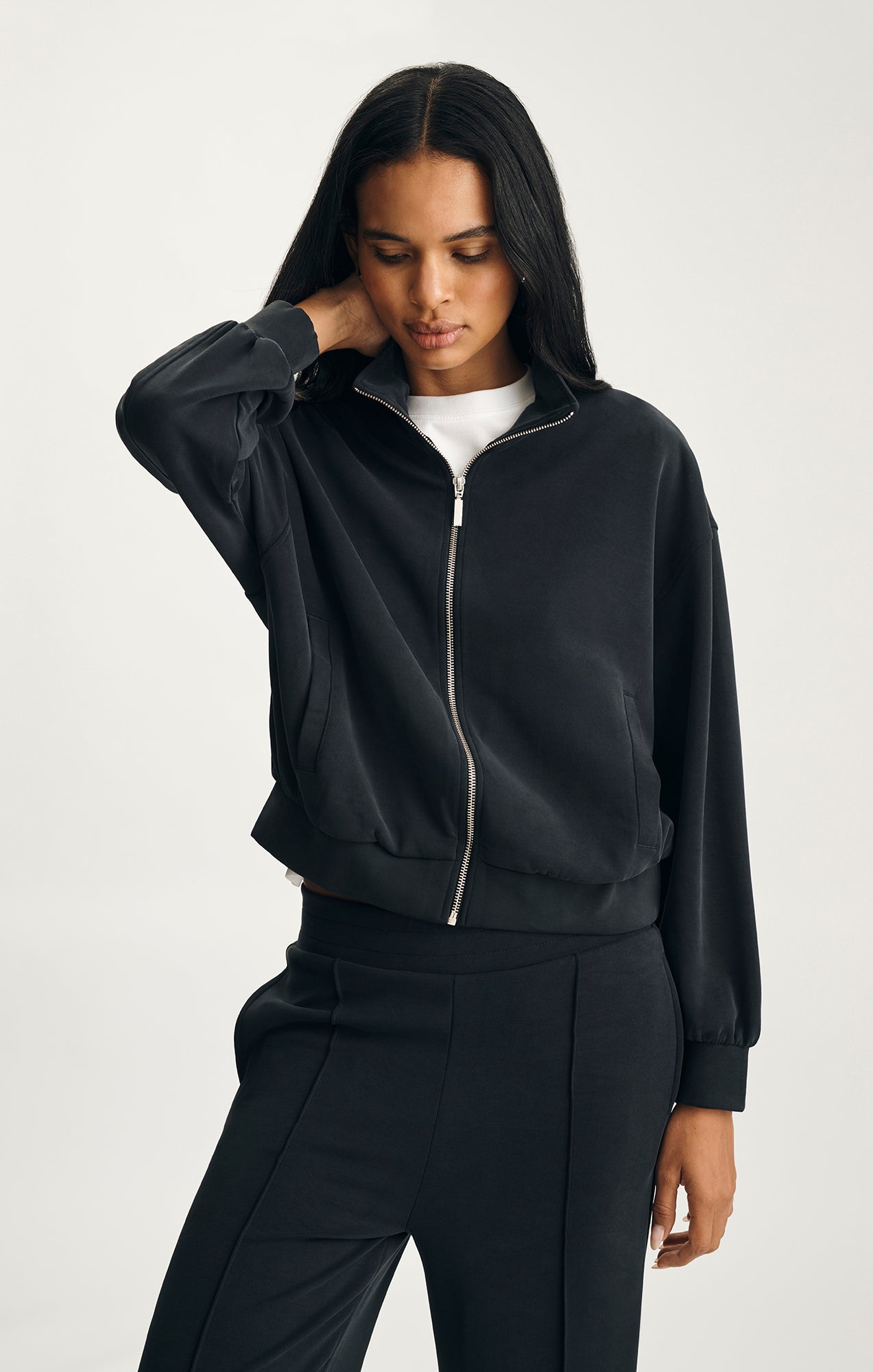 SPORTY LUXE TENCEL™ FULL ZIP SWEATSHIRT IN BLACK - Mavi Jeans