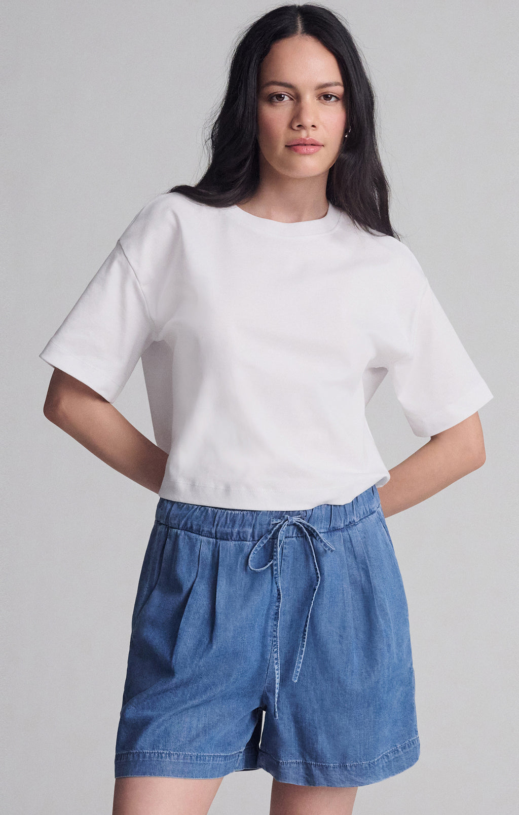 SPORTY LUXE CREW NECK T-SHIRT IN WHITE - Mavi Jeans