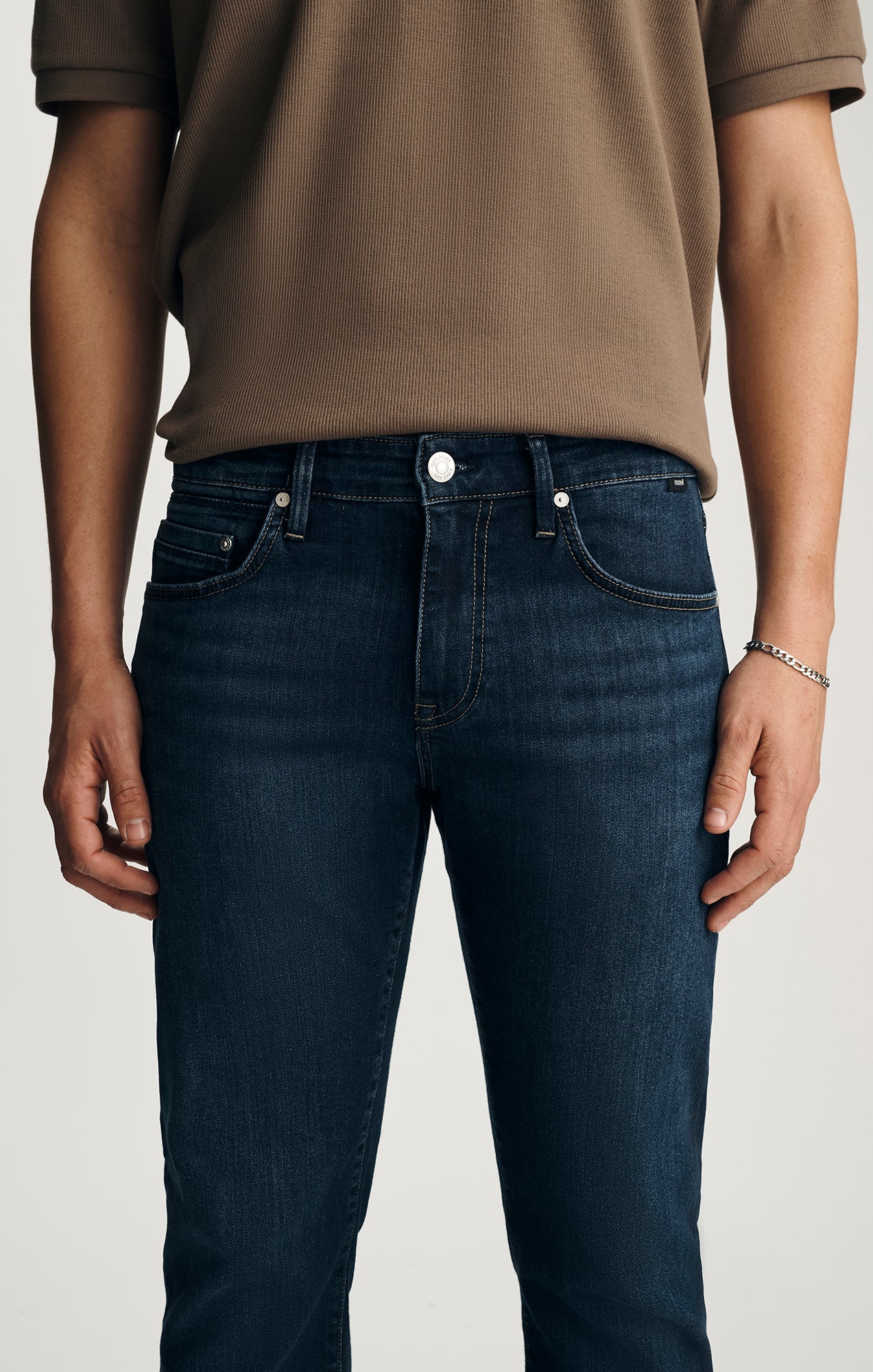 JAKE SLIM LEG IN DARK BRUSHED WILLIAMSBURG - Mavi Jeans