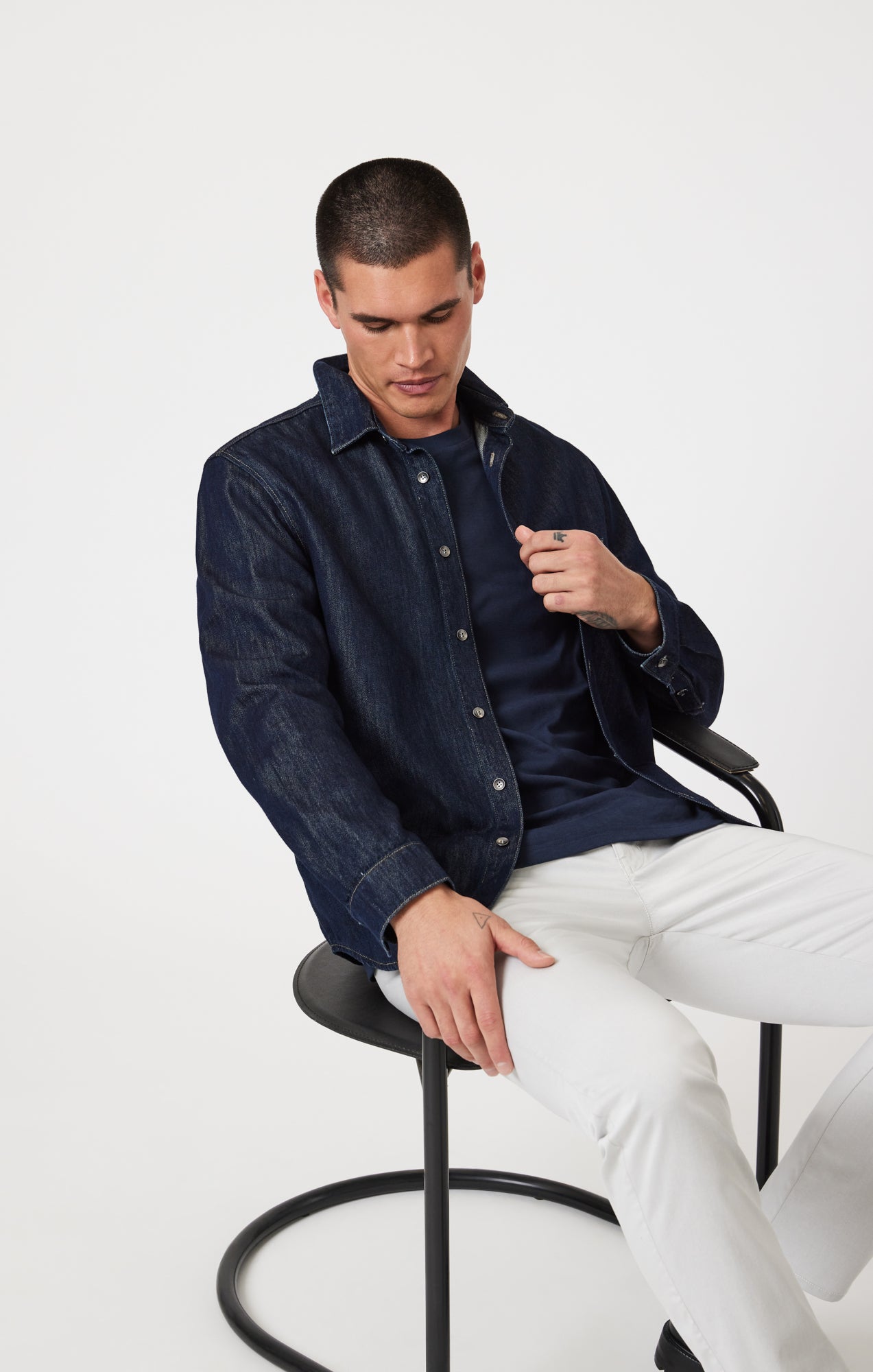 MILTON SLIM STRAIGHT CHINO PANTS IN STONE CITY SMART - Mavi Jeans