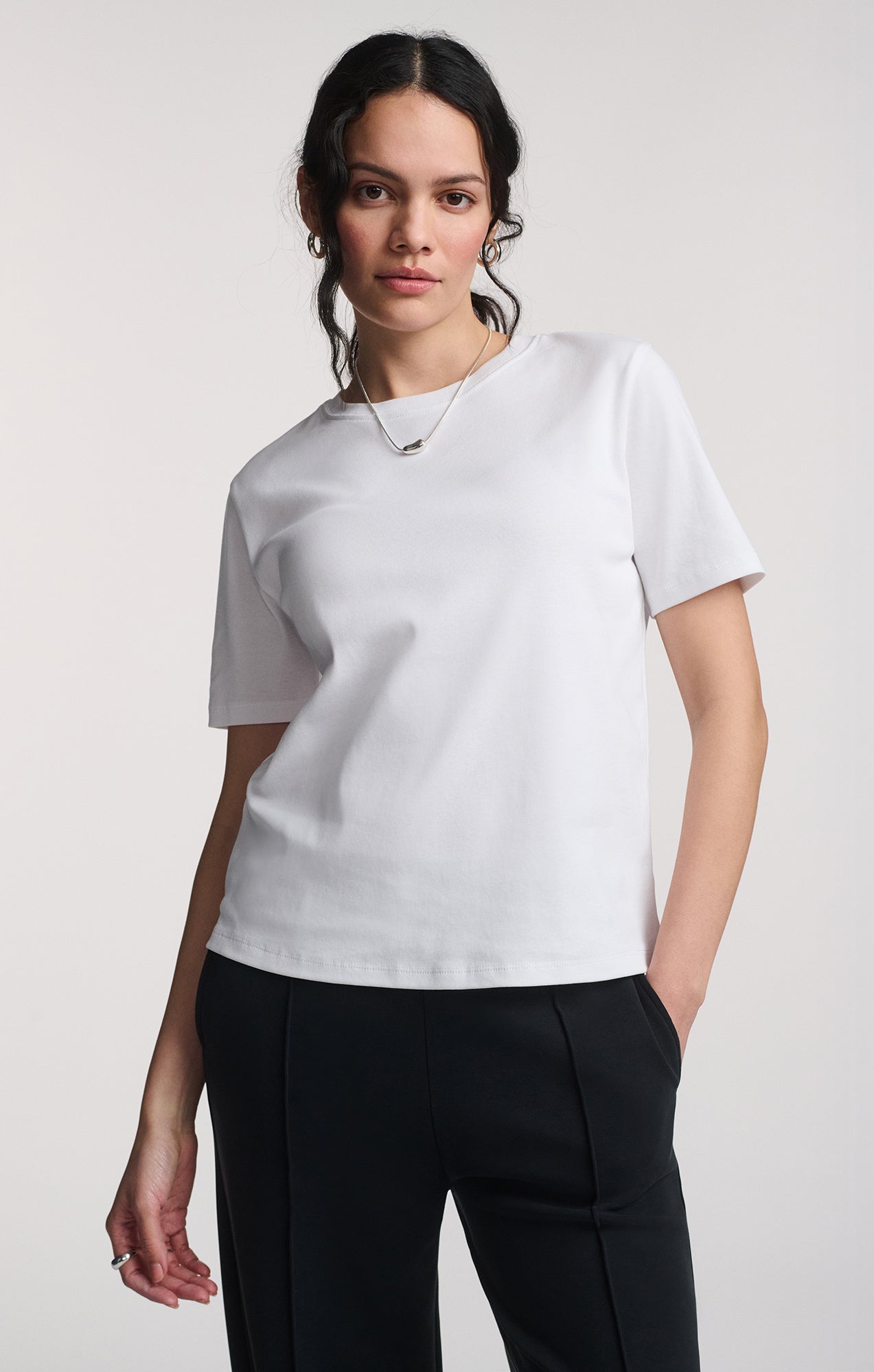 CASUAL SHORT SLEEVE CREW NECK T-SHIRT IN WHITE - Mavi Jeans