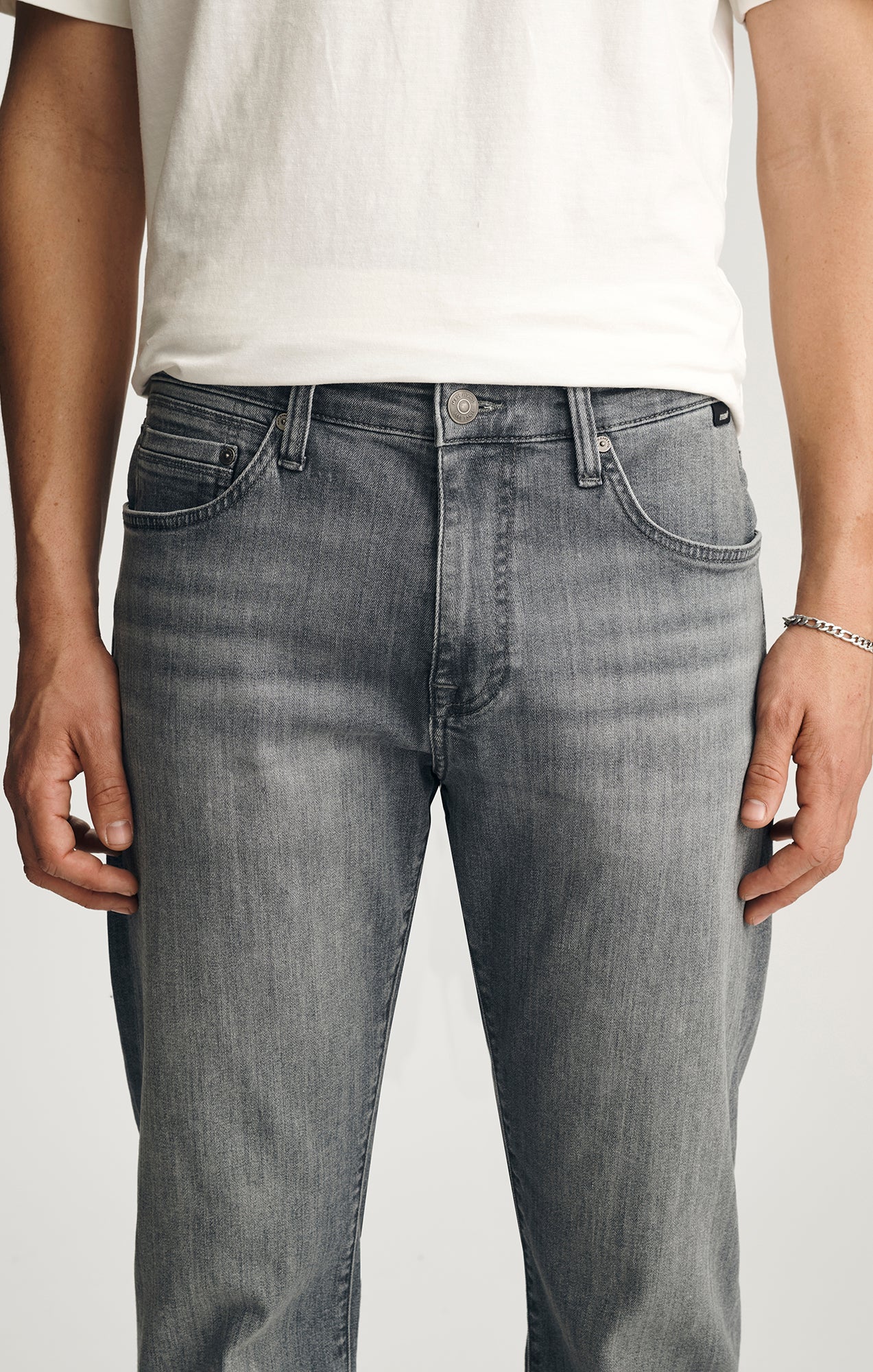 Mavi Men's Zach Straight Leg In Authentic Grey Williamsburg – Mavi