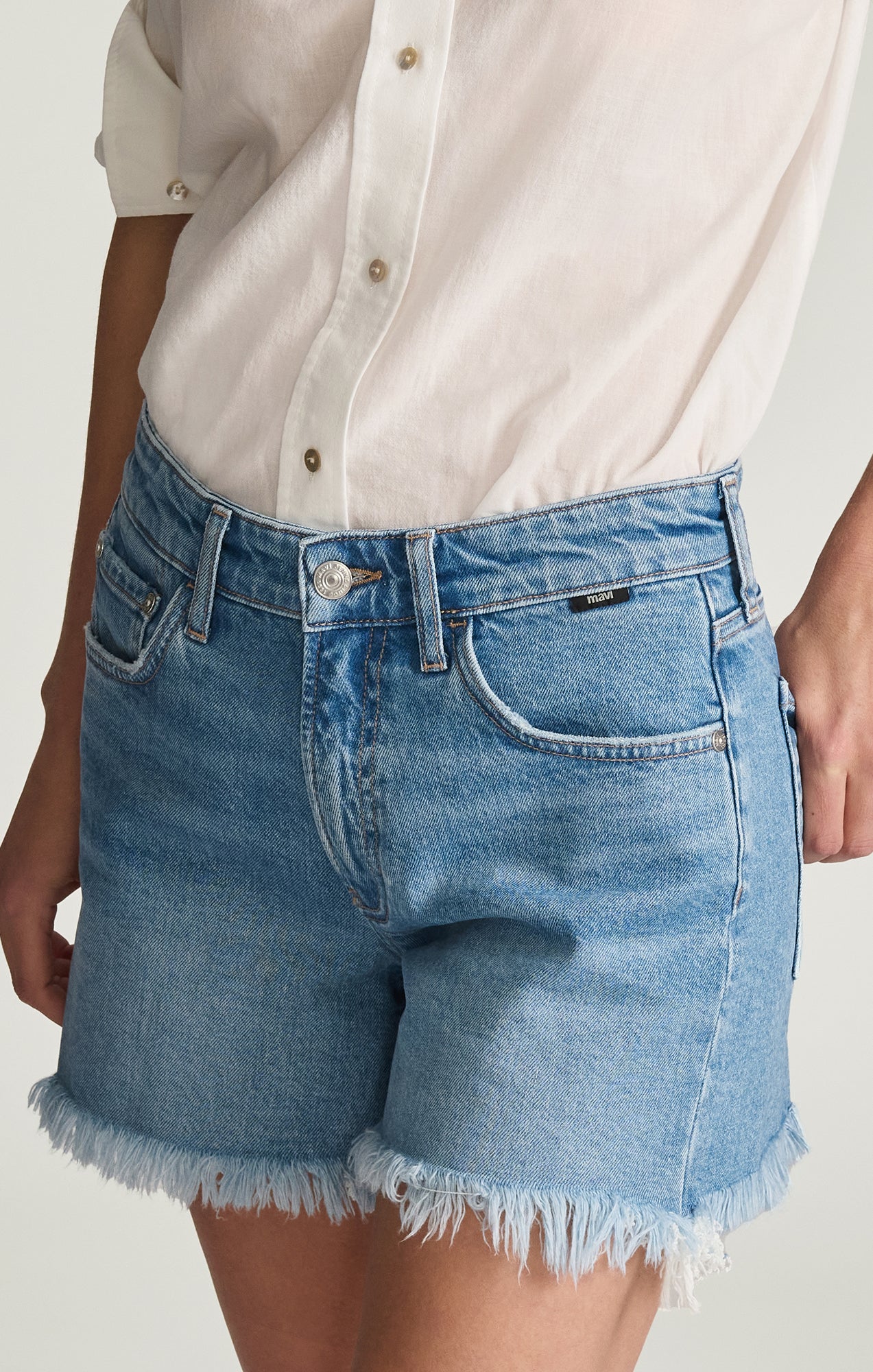 TAYLOR RELAXED SHORTS IN LIGHT SHADED CLASSIC BLUE - Mavi Jeans