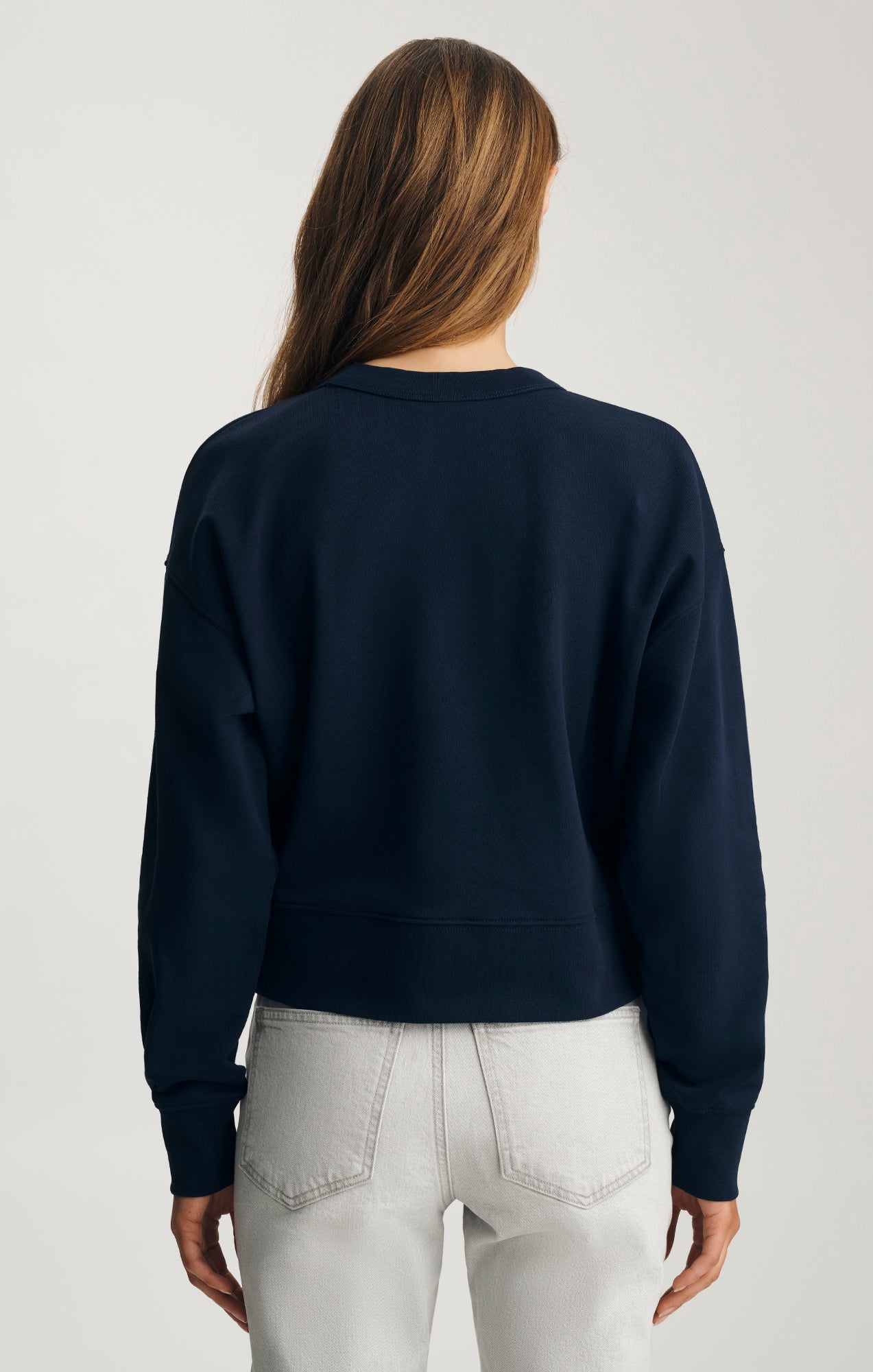 V-STITCH CREW NECK SWEATSHIRT IN BLACK IRIS - Mavi Jeans