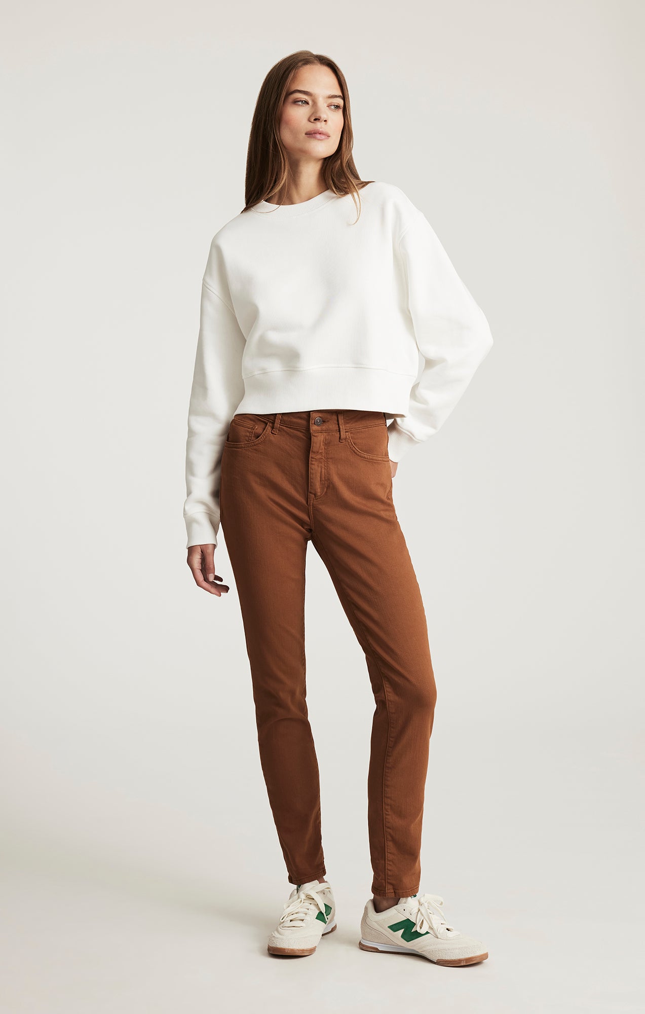 CROPPED CREW NECK SWEATSHIRT IN ANTIQUE WHITE - Mavi Jeans