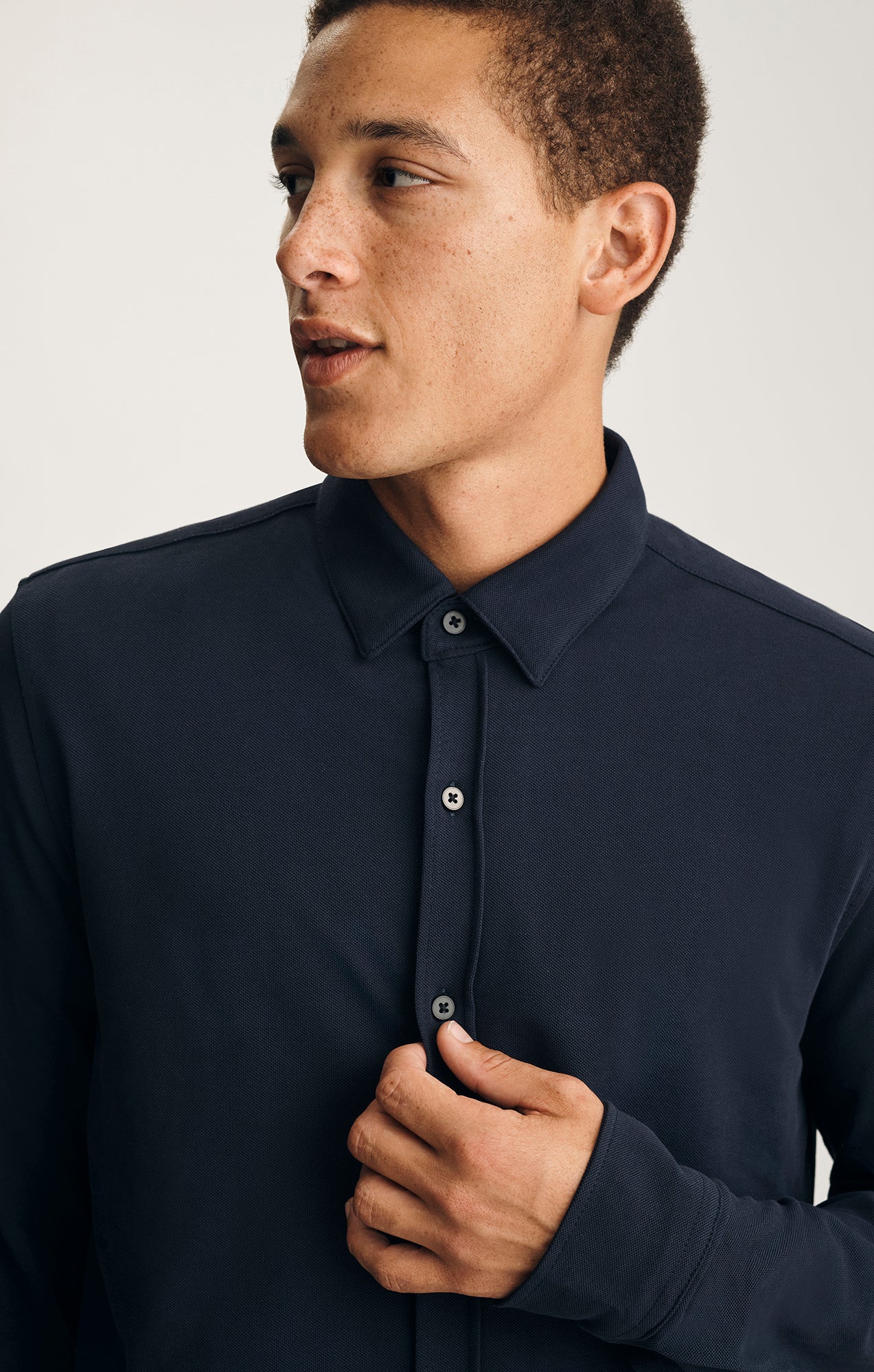 LONG SLEEVE BUTTON-UP SHIRT IN BARITONE BLUE