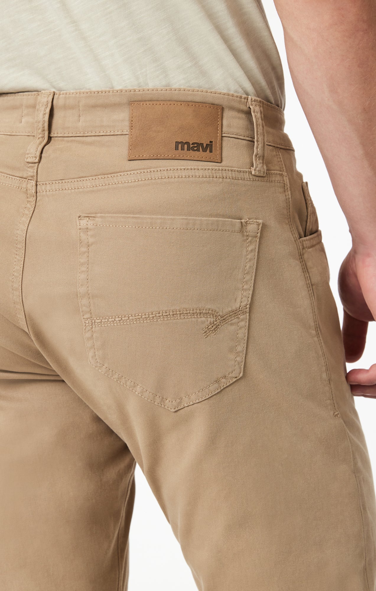 MATT RELAXED STRAIGHT LEG IN KHAKI CASUAL TWILL - Mavi Jeans