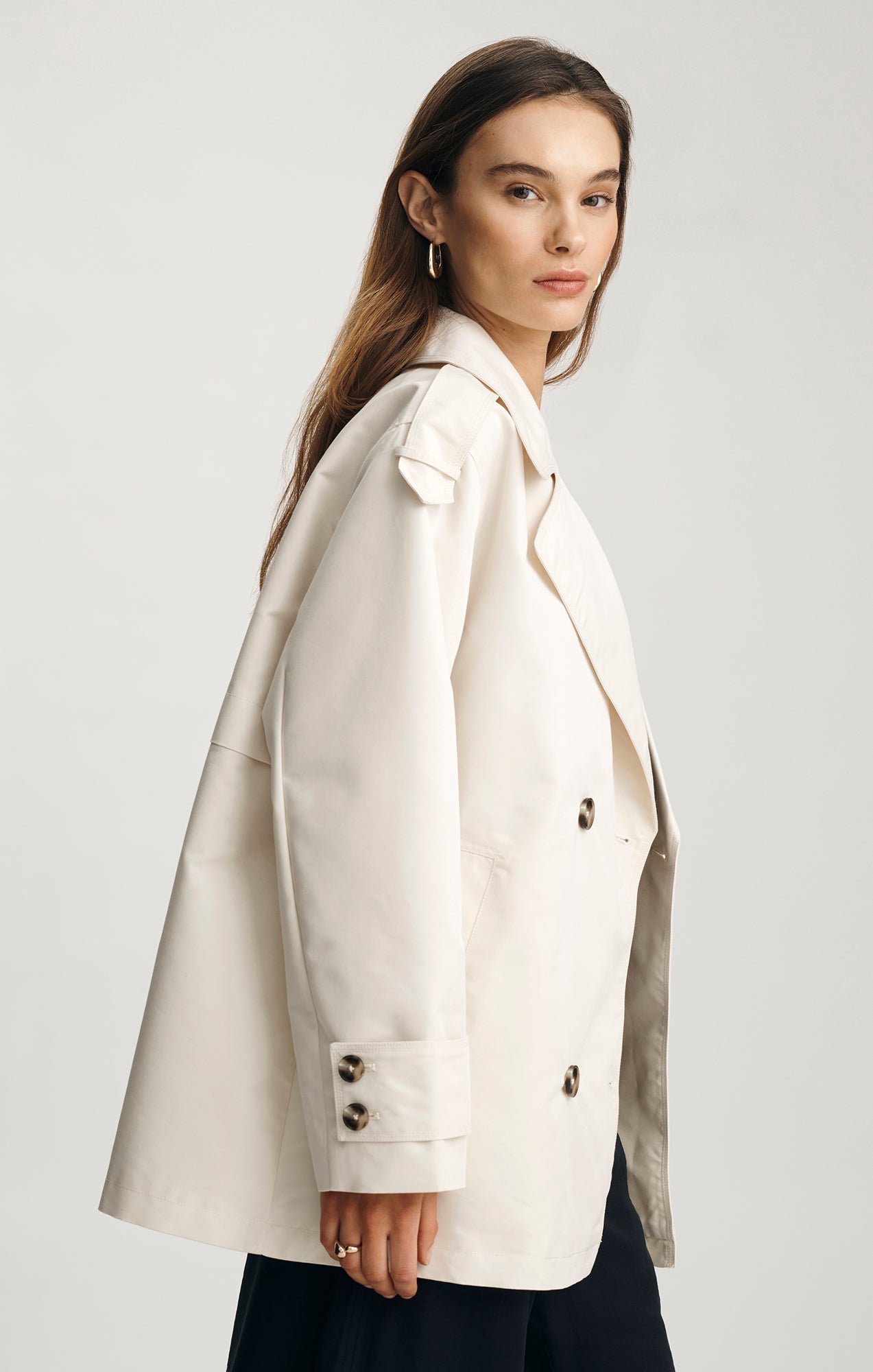 DOUBLE-BREASTED TRENCH COAT IN VANILLA ICE - Mavi Jeans