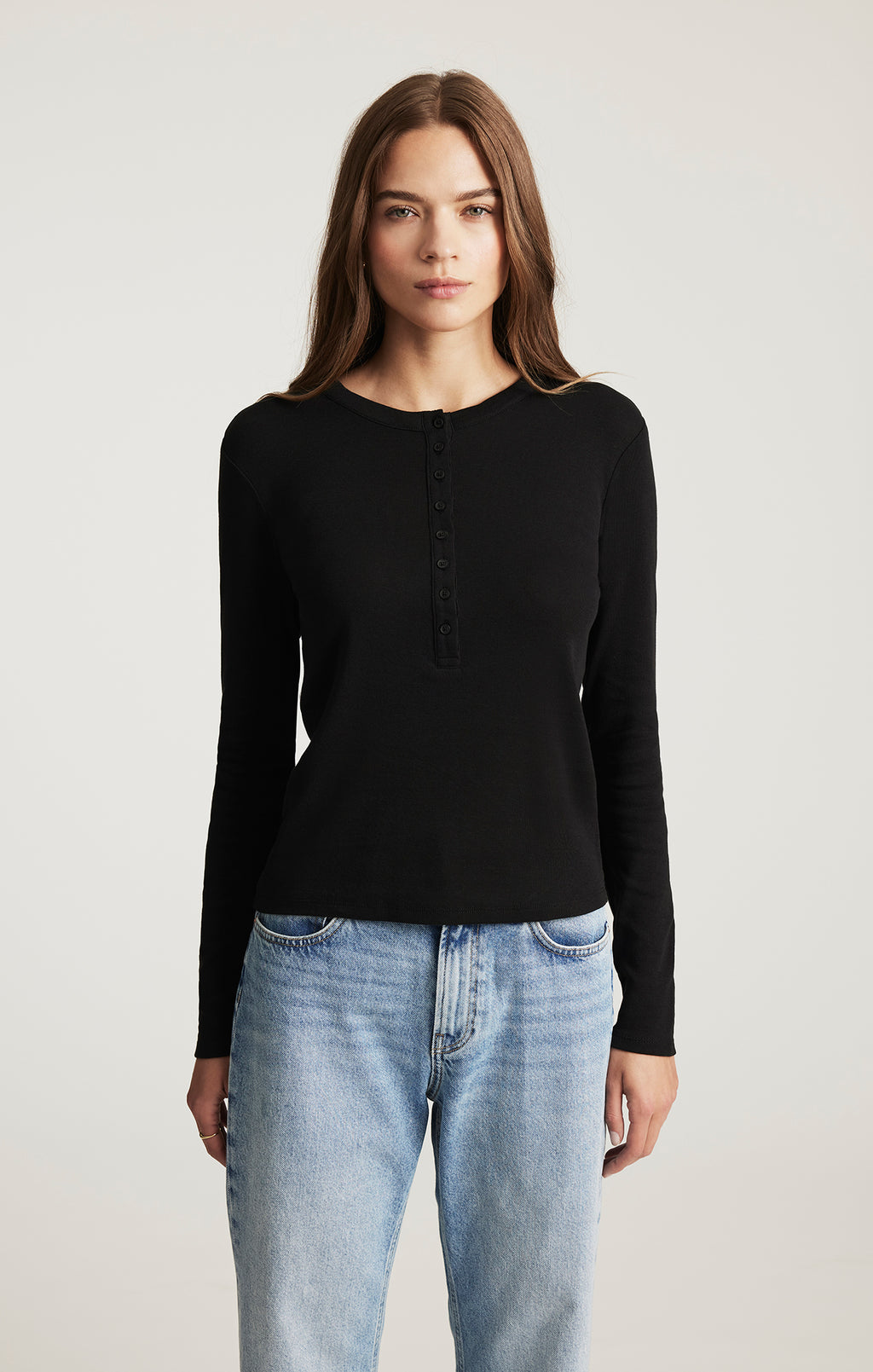 HENLEY LONG SLEEVE T-SHIRT IN BLACK