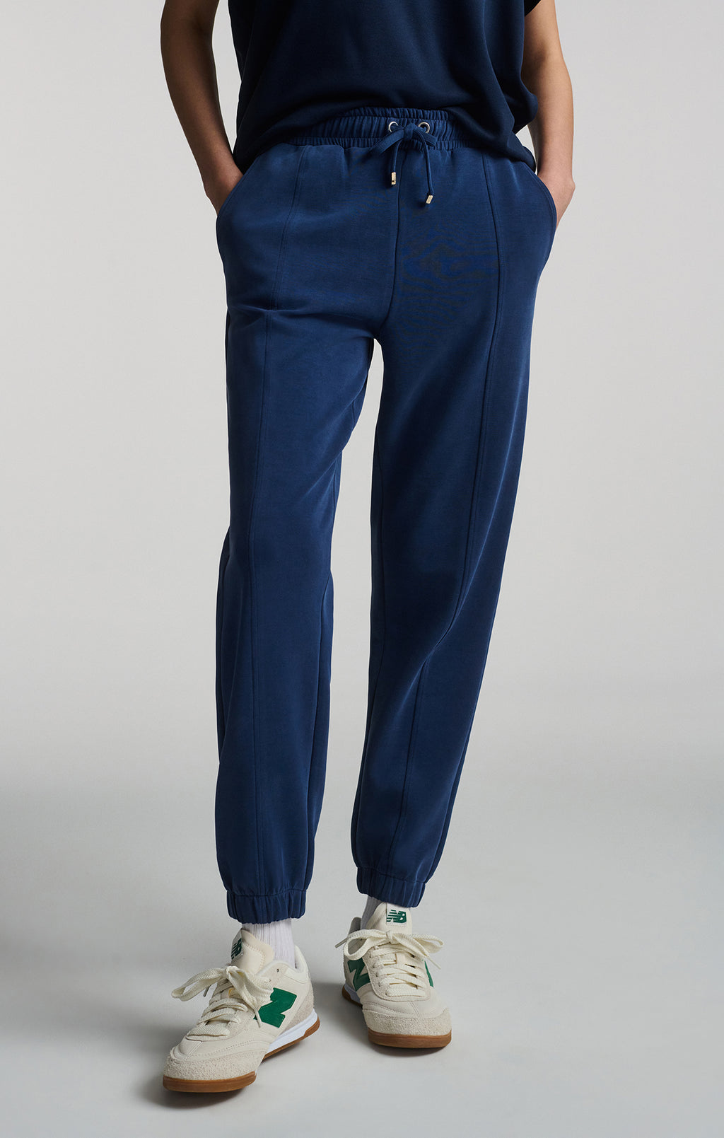 LUXE TOUCH TENCEL™ SWEATPANTS IN MEDIEVAL BLUE - Mavi Jeans