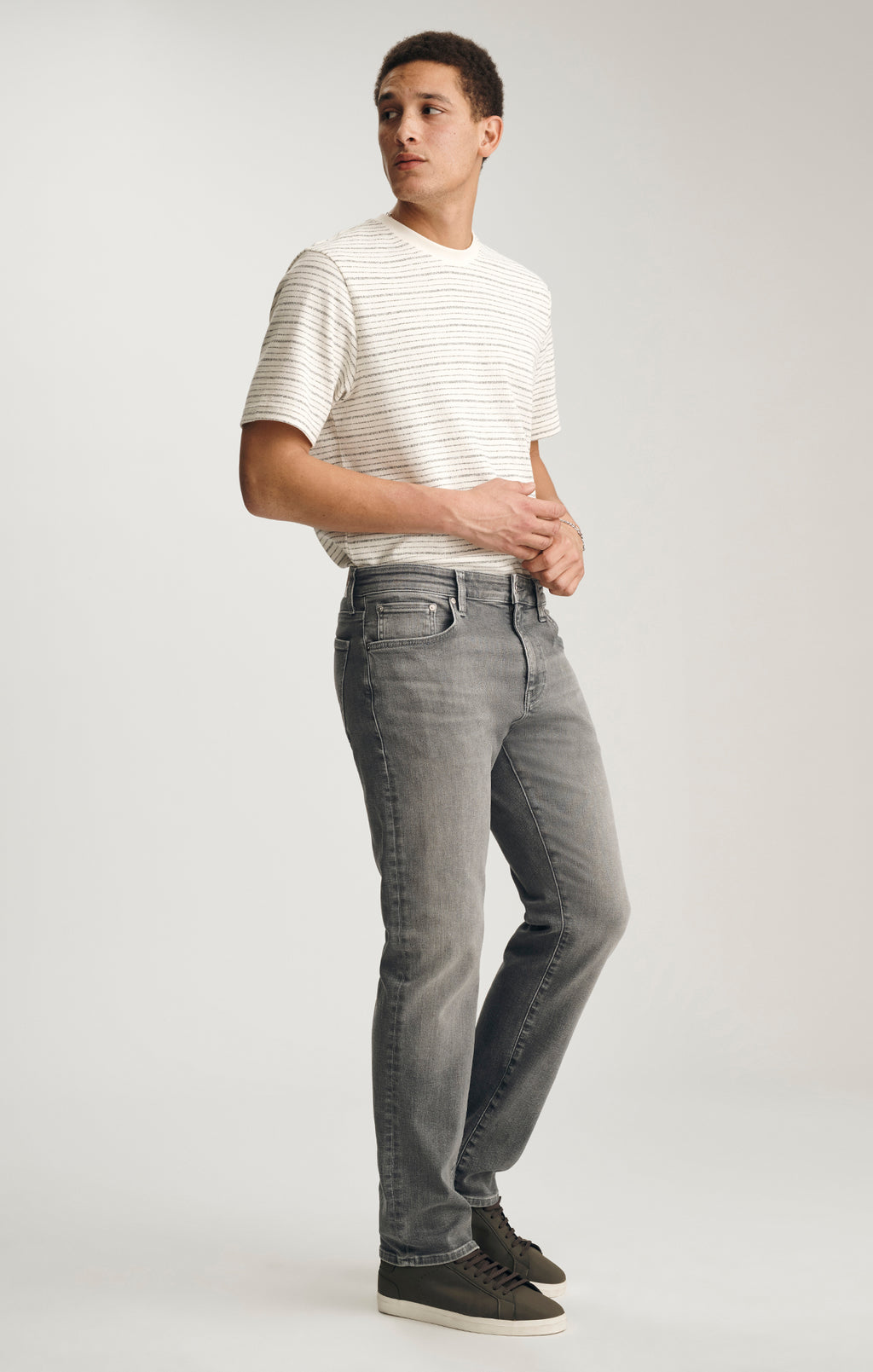 ZACH STRAIGHT LEG IN SMOKE BRUSHED CLASSIC VINTAGE - Mavi Jeans