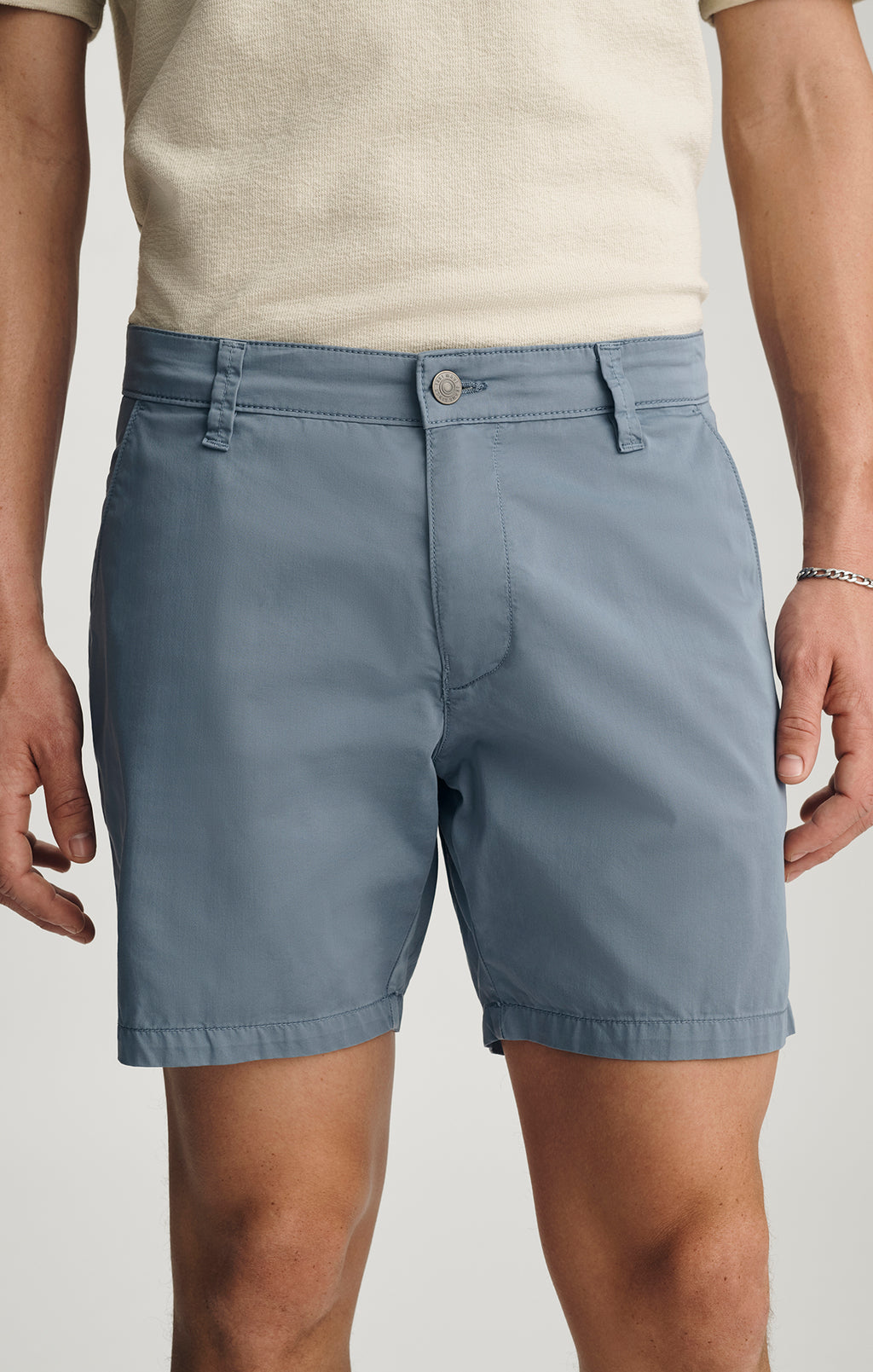 NATE CHINO SHORTS IN STEEL CITY SMART - Mavi Jeans